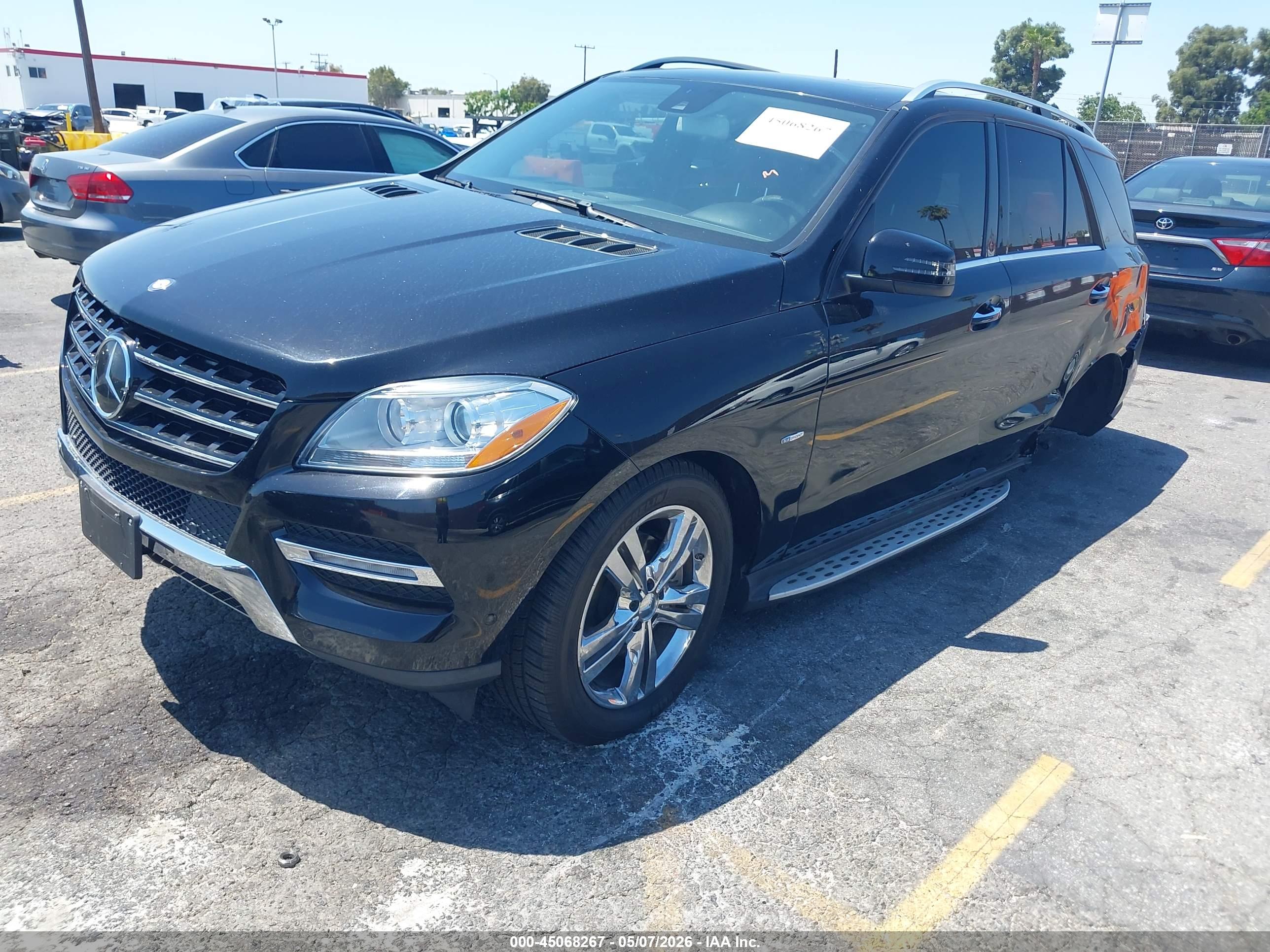 MERCEDES-BENZ ML image 2