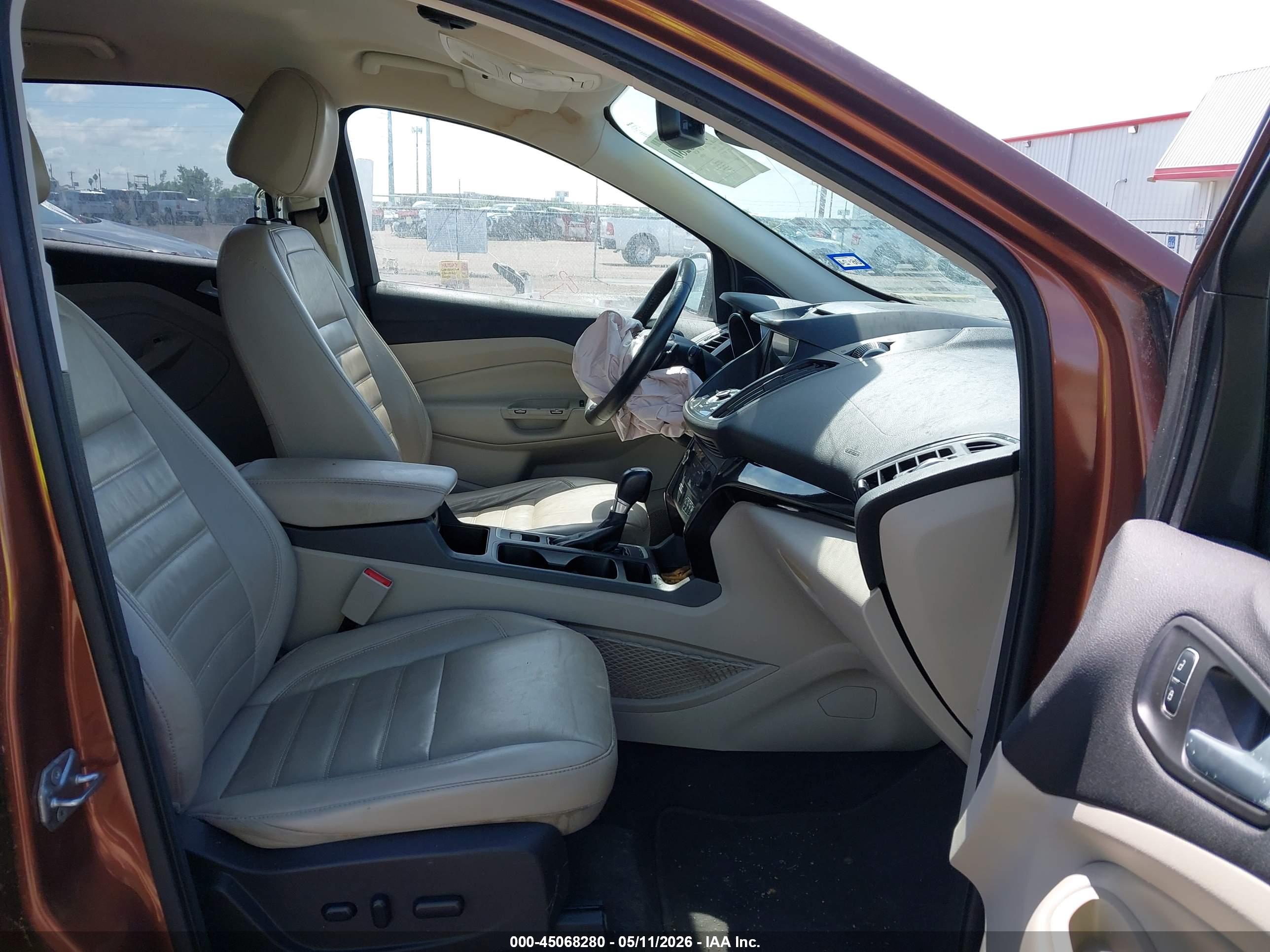 FORD ESCAPE image 5