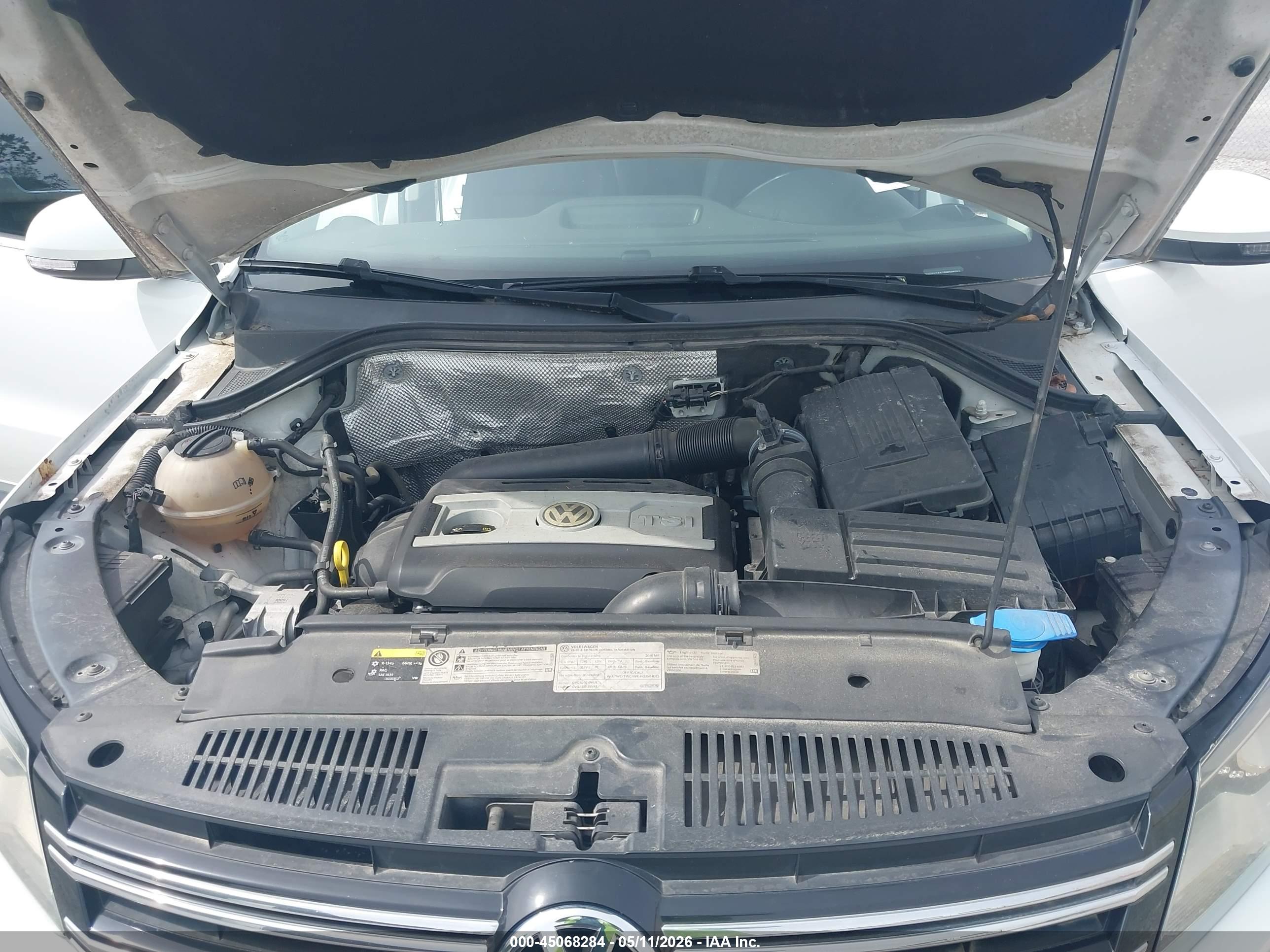 VOLKSWAGEN TIGUAN image 10