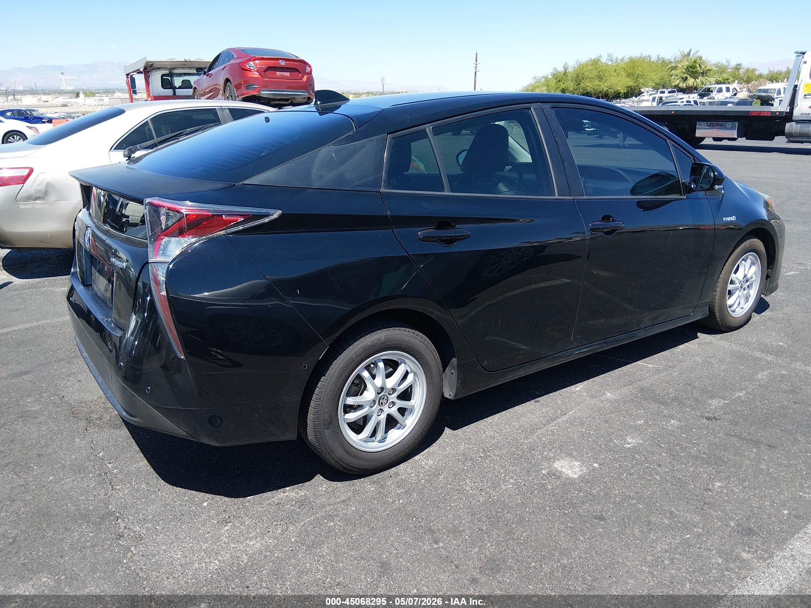 TOYOTA PRIUS image 4
