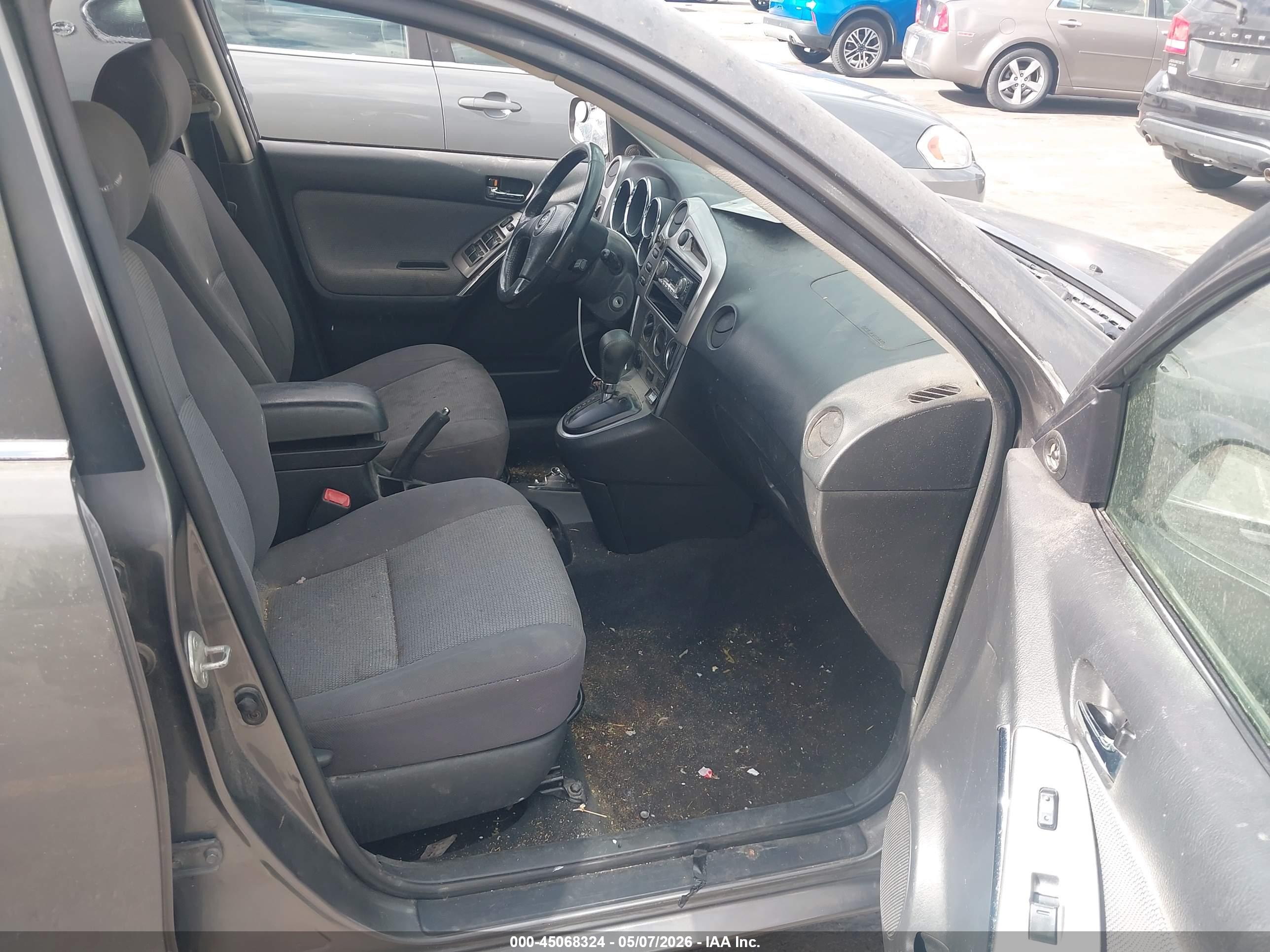 TOYOTA MATRIX image 5