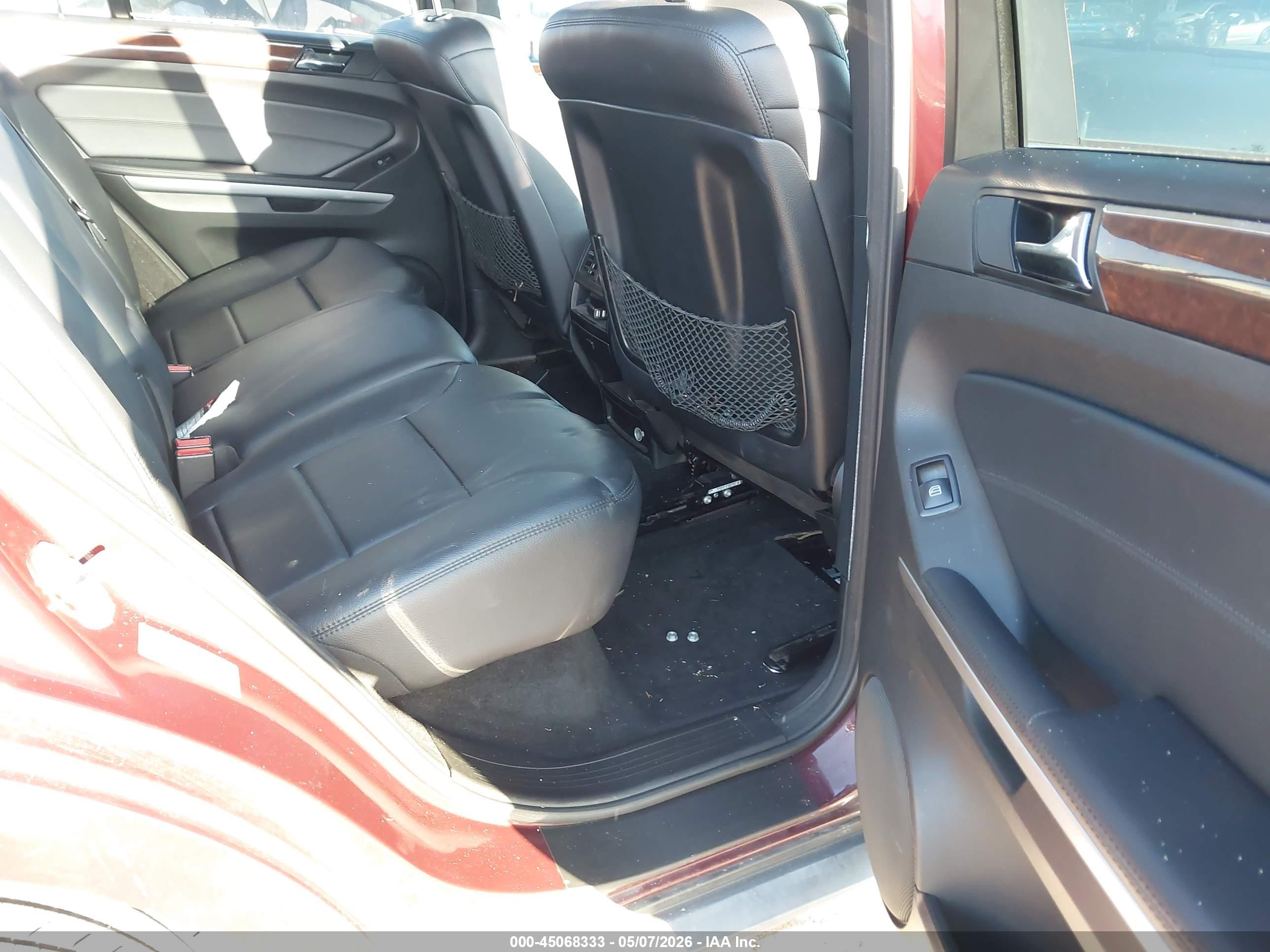 MERCEDES-BENZ ML image 8