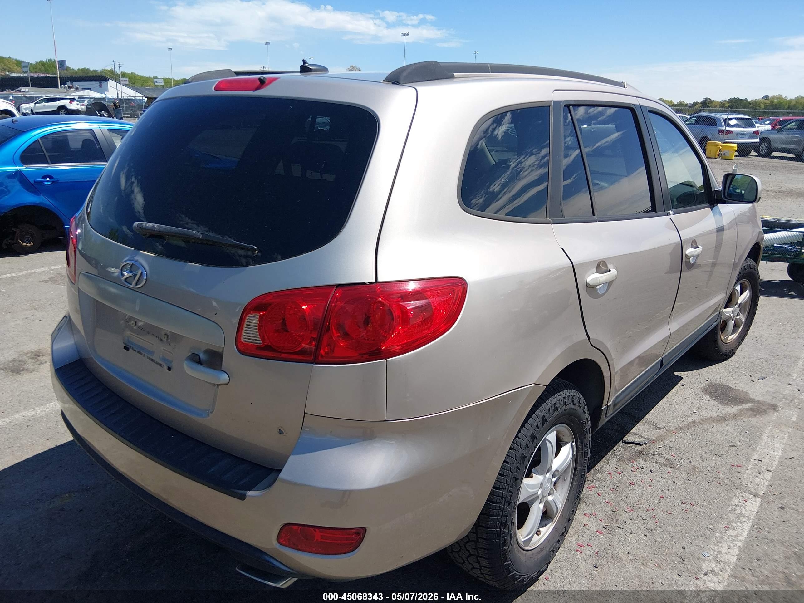 HYUNDAI SANTA image 4