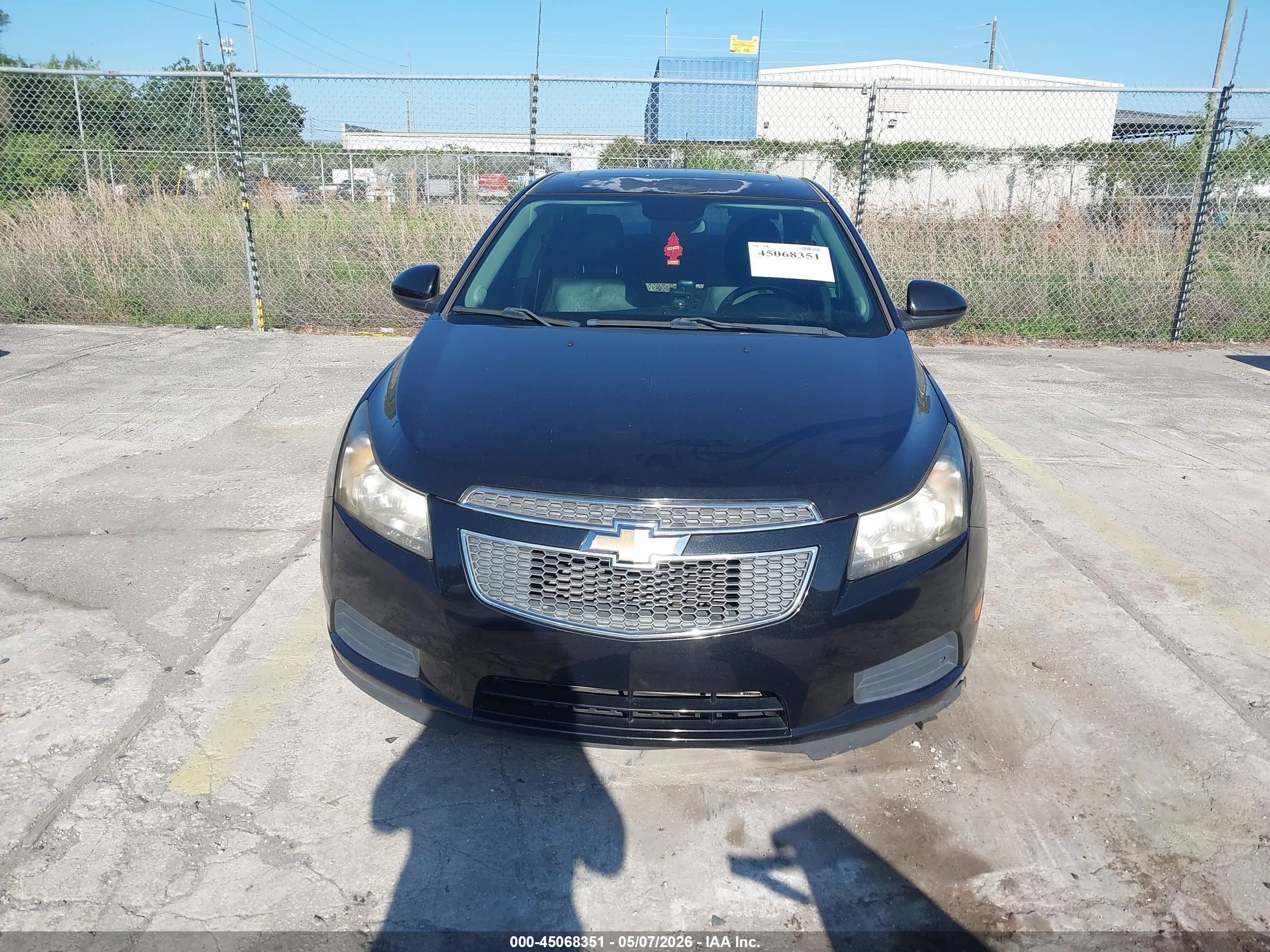 CHEVROLET CRUZE image 6