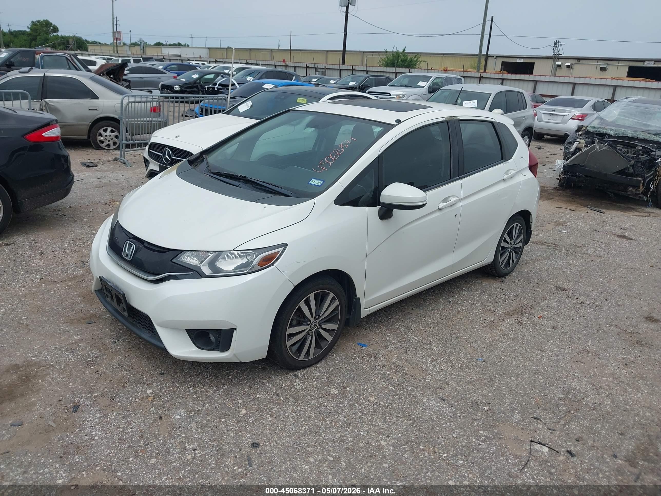 HONDA FIT image 2