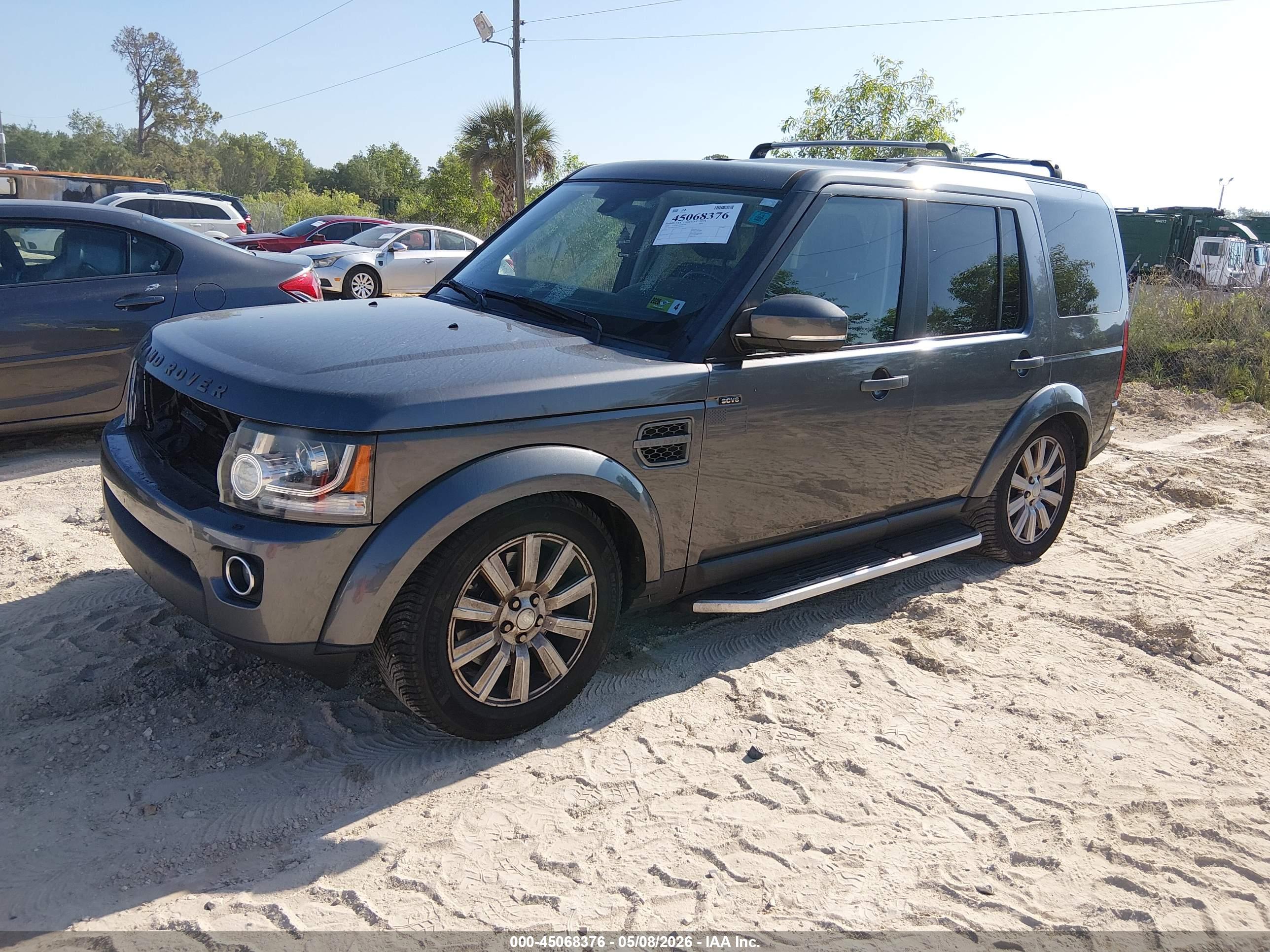 LAND ROVER image 2
