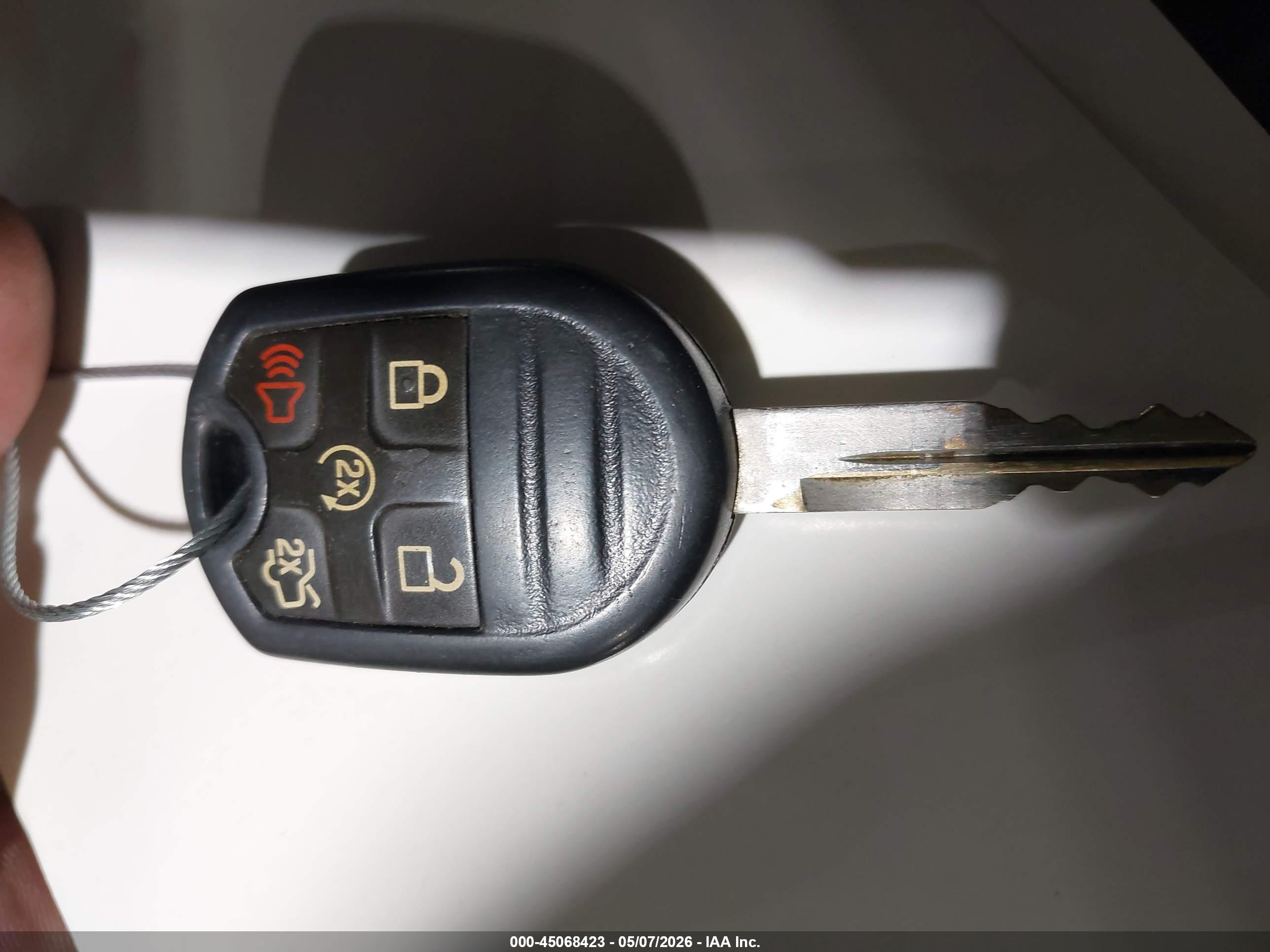 FORD FLEX image 11