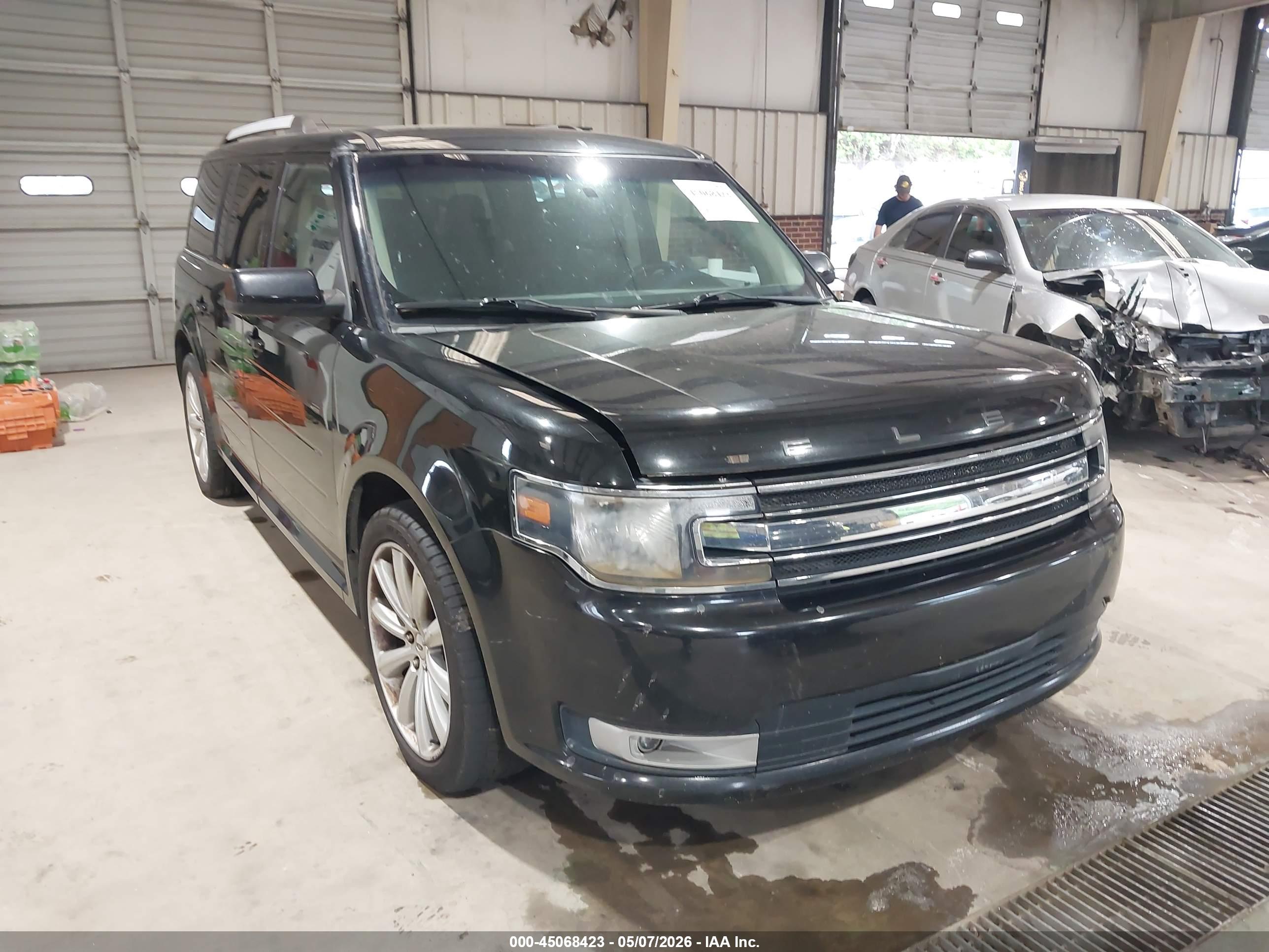 FORD FLEX image 6