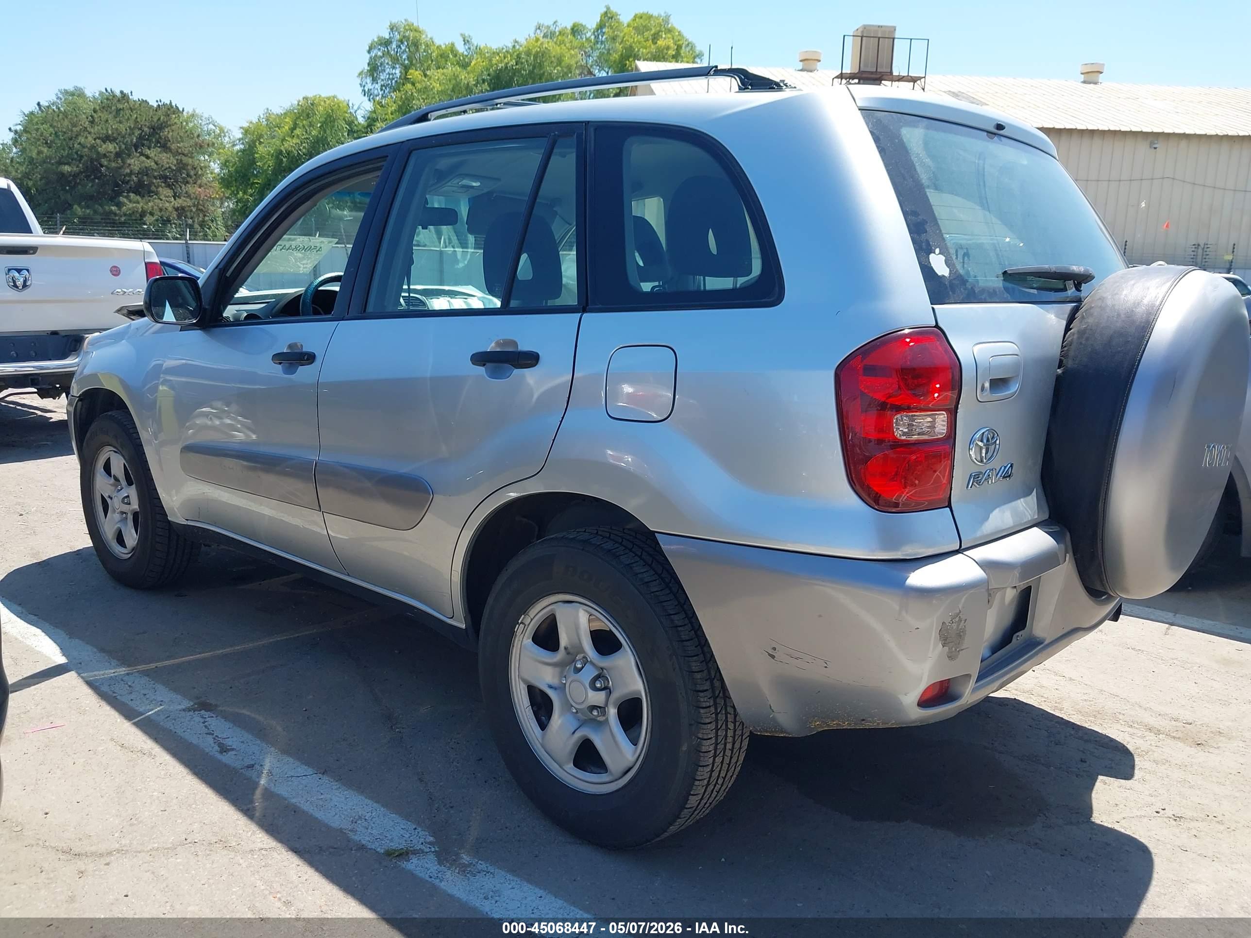 TOYOTA RAV4 image 3