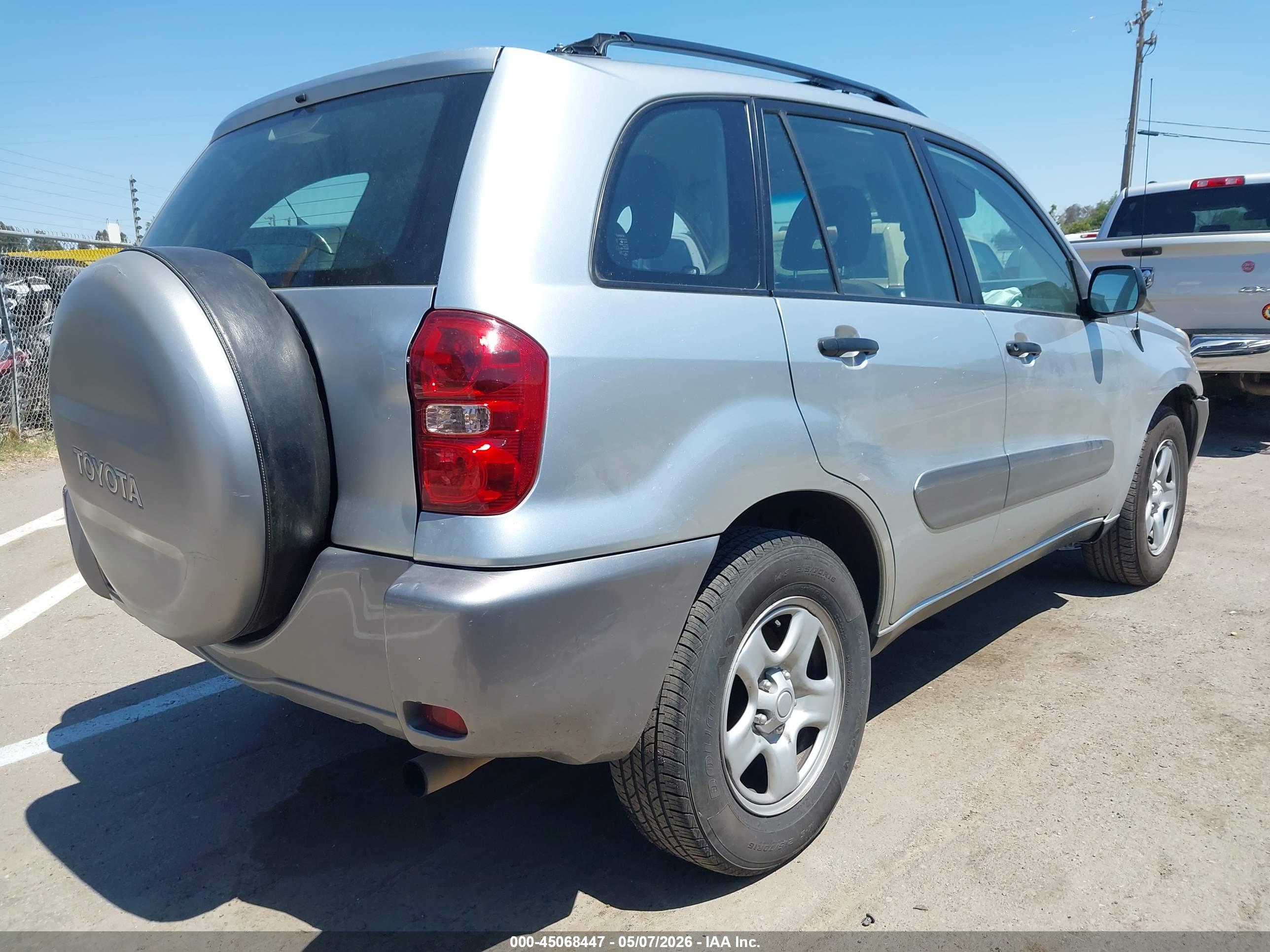 TOYOTA RAV4 image 4