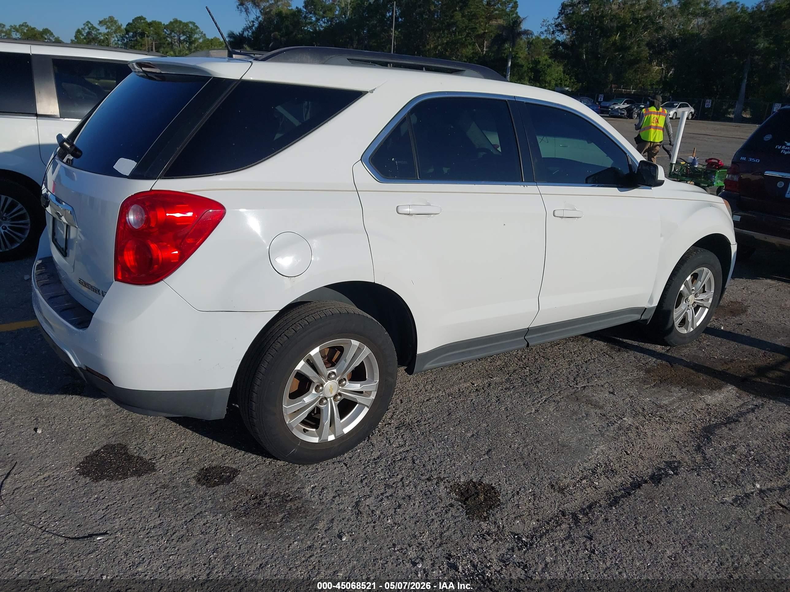 CHEVROLET EQUINOX image 4