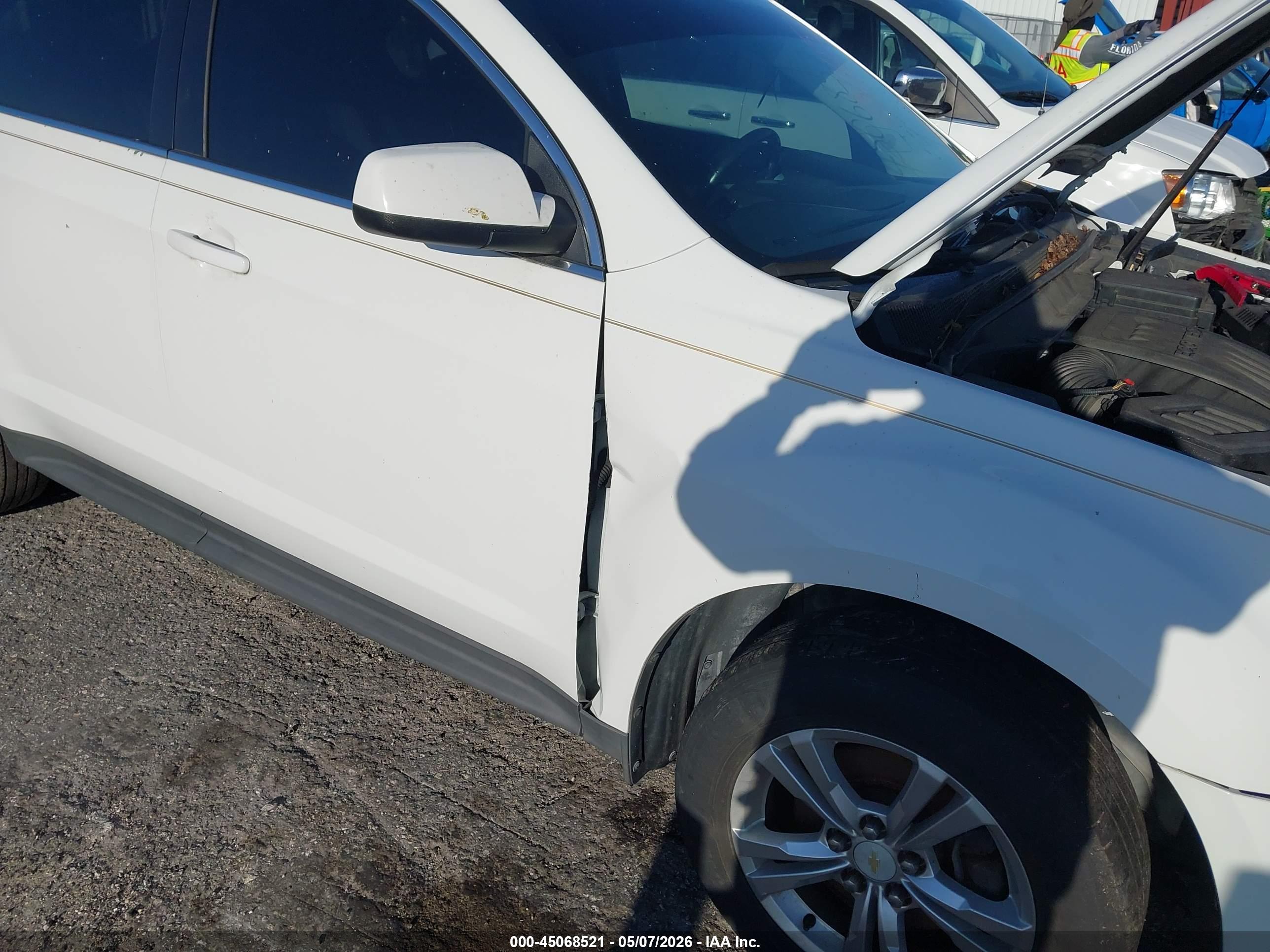 CHEVROLET EQUINOX image 6