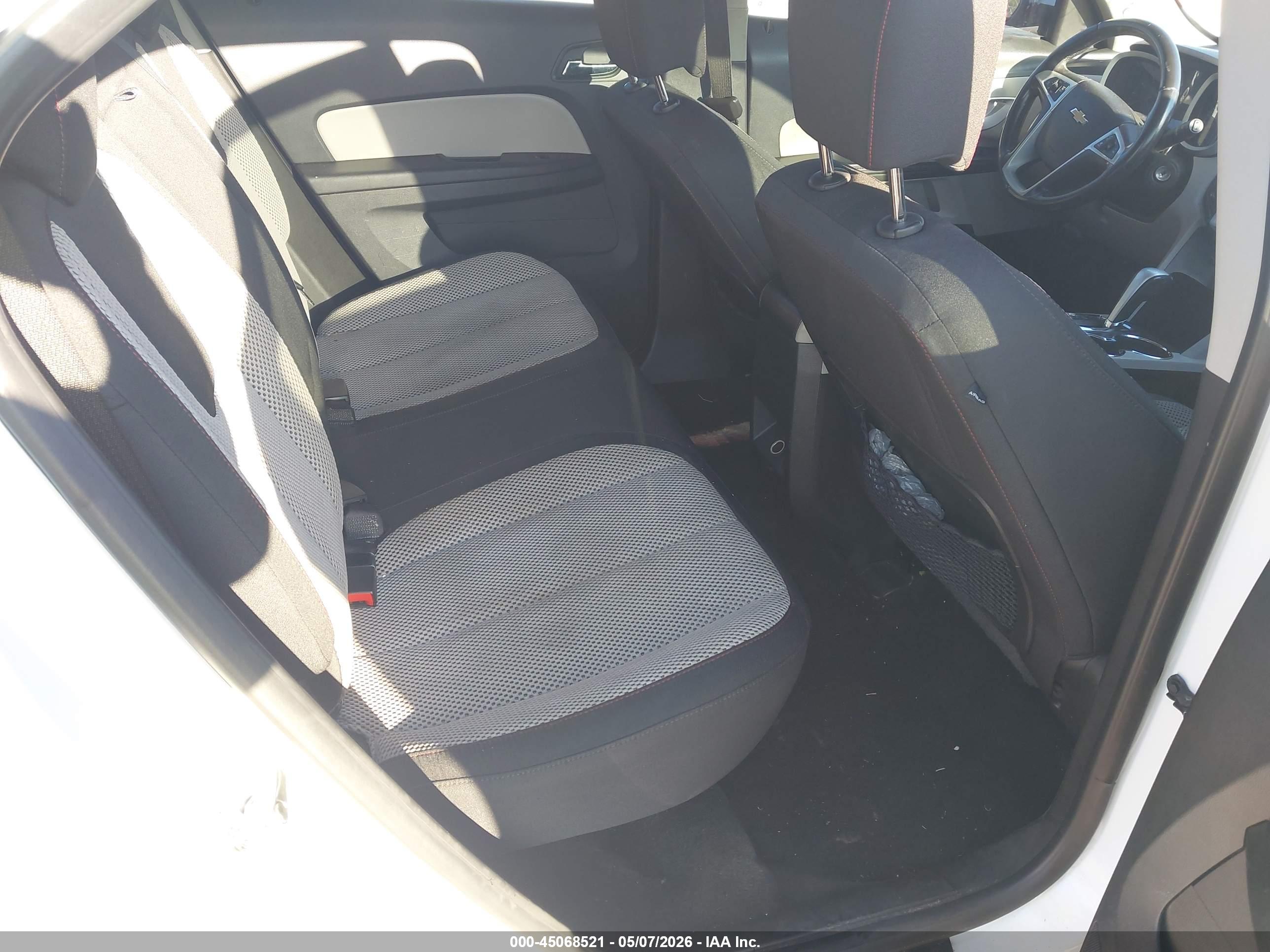 CHEVROLET EQUINOX image 8