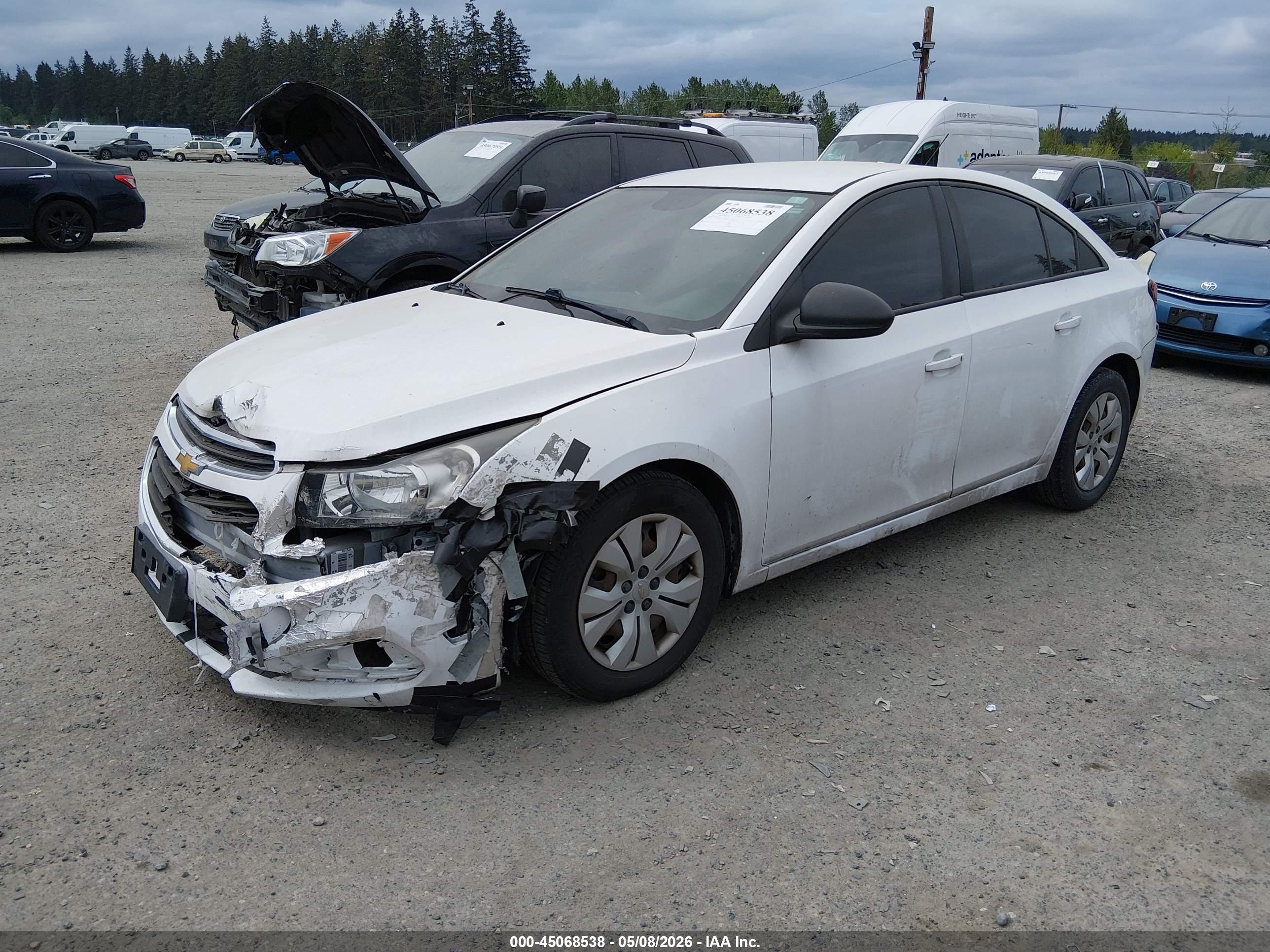 CHEVROLET CRUZE image 2