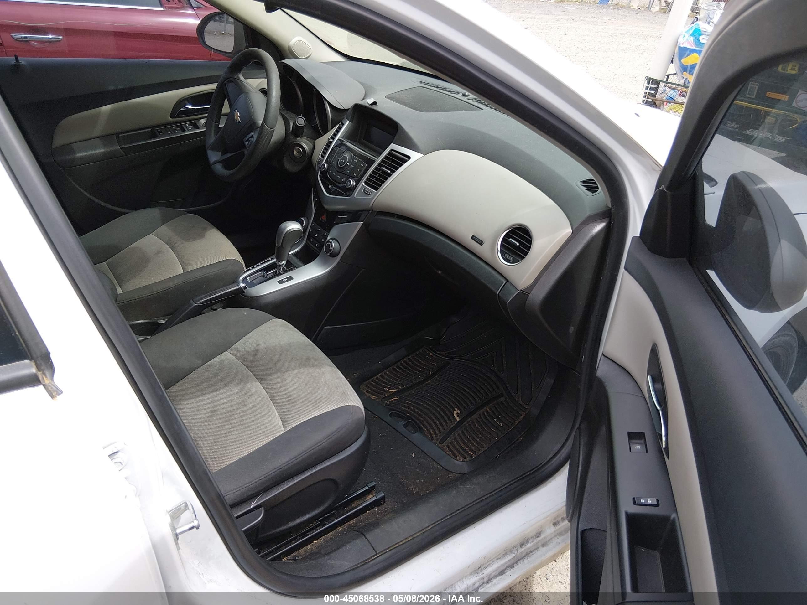 CHEVROLET CRUZE image 5