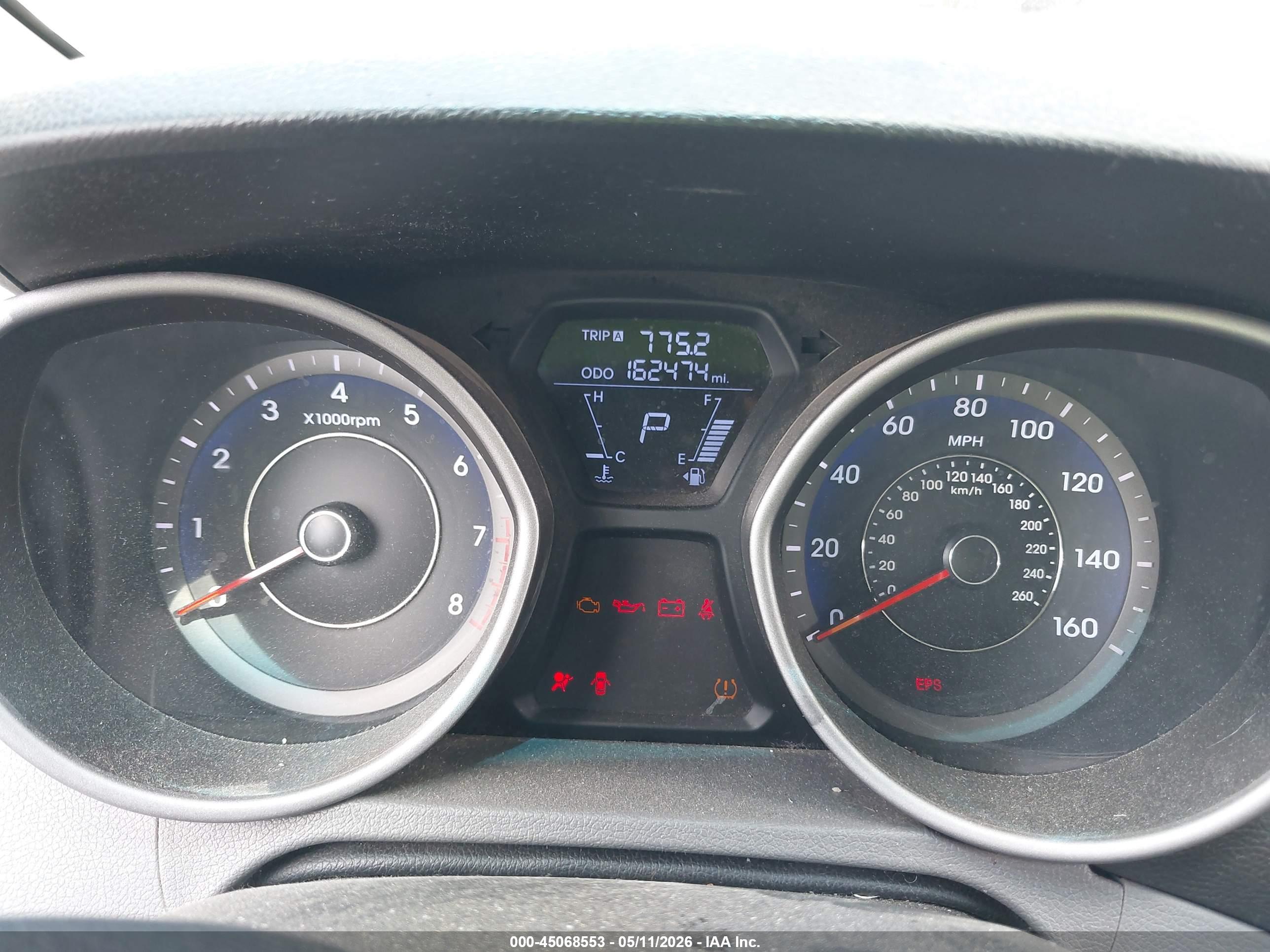HYUNDAI ELANTRA image 7