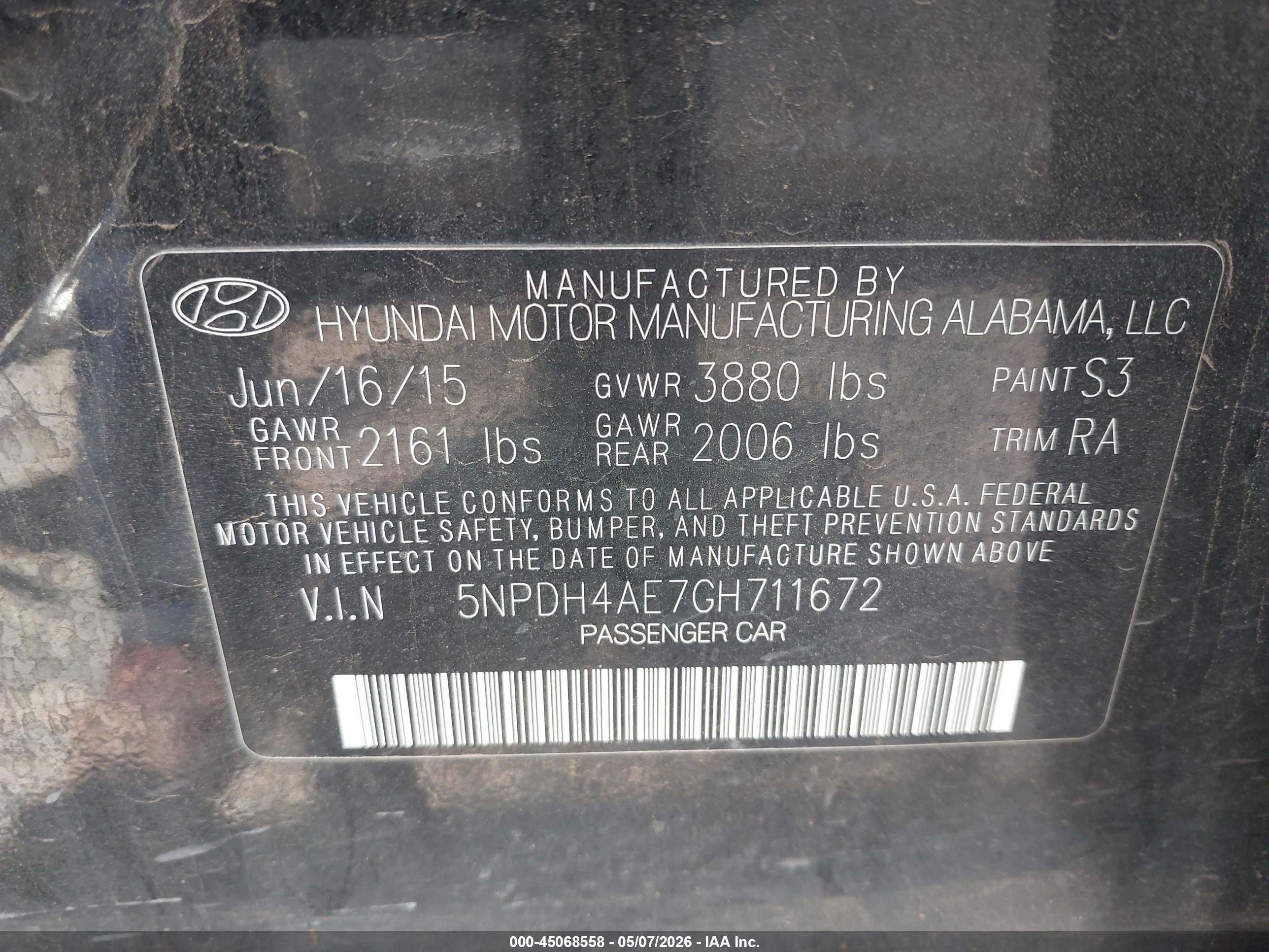 HYUNDAI ELANTRA image 9