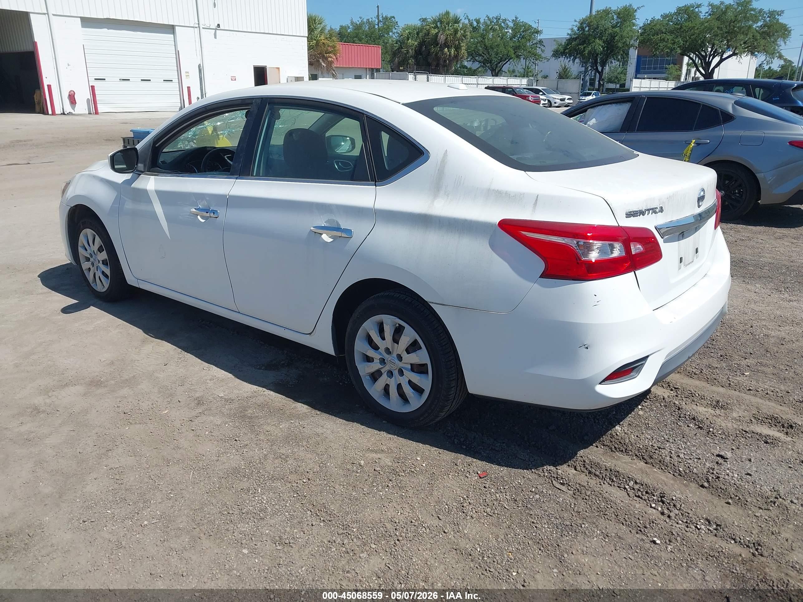 NISSAN SENTRA image 3