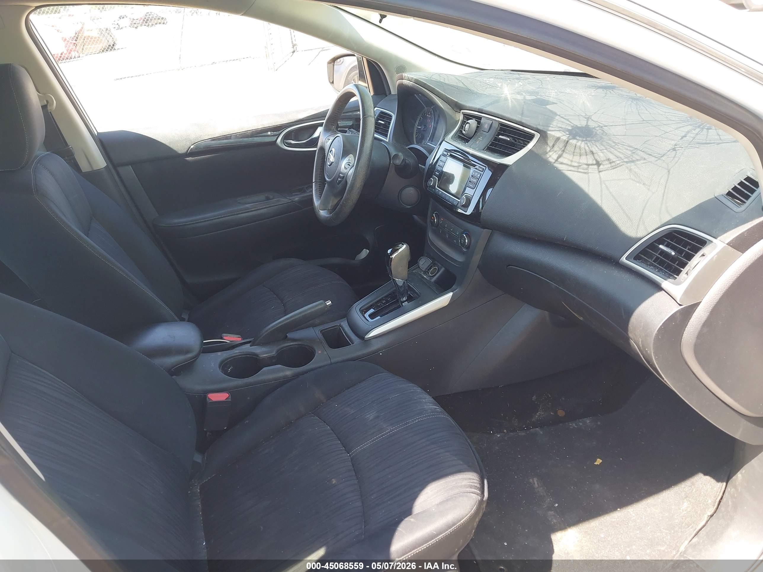NISSAN SENTRA image 5
