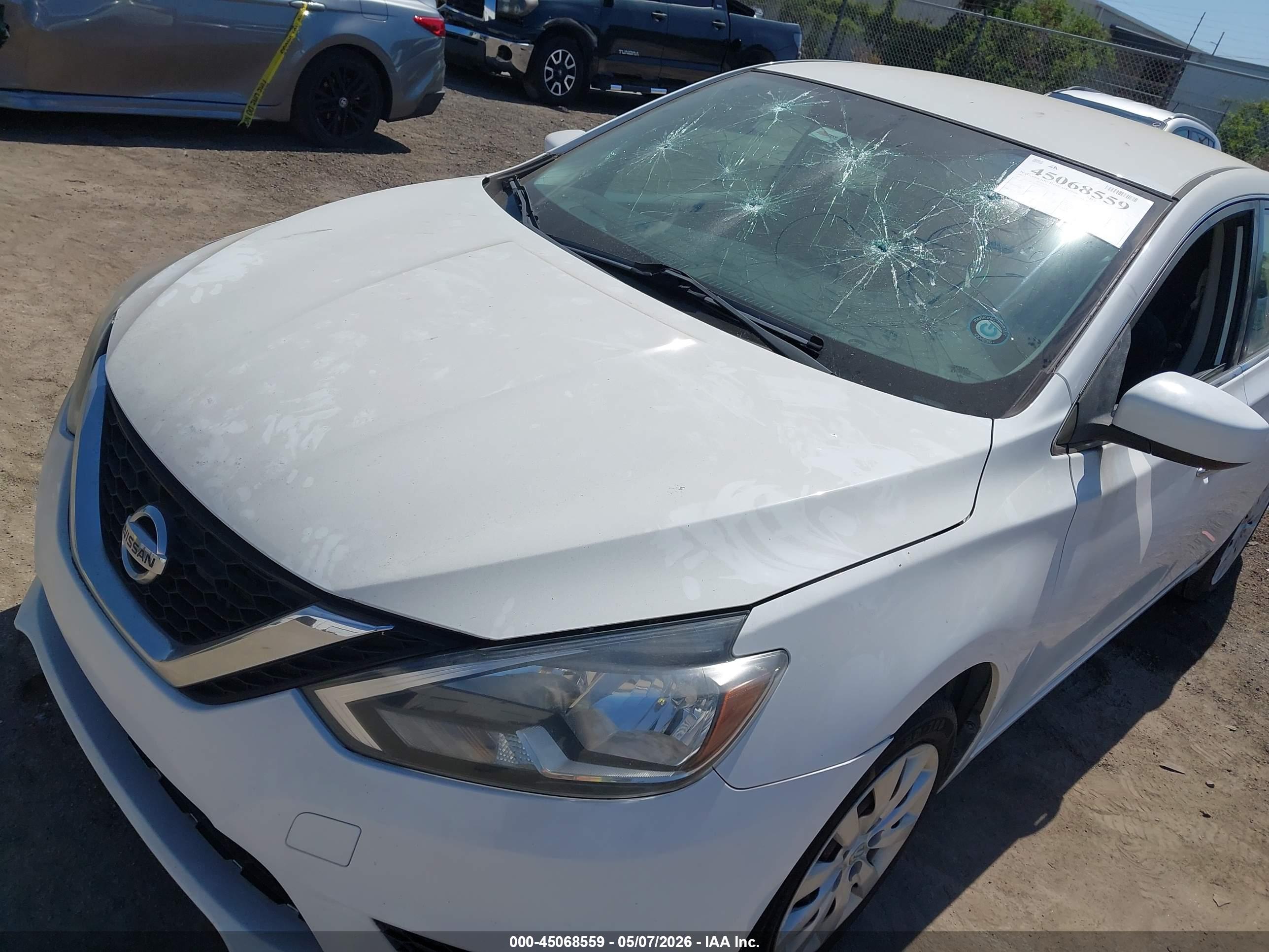 NISSAN SENTRA image 6