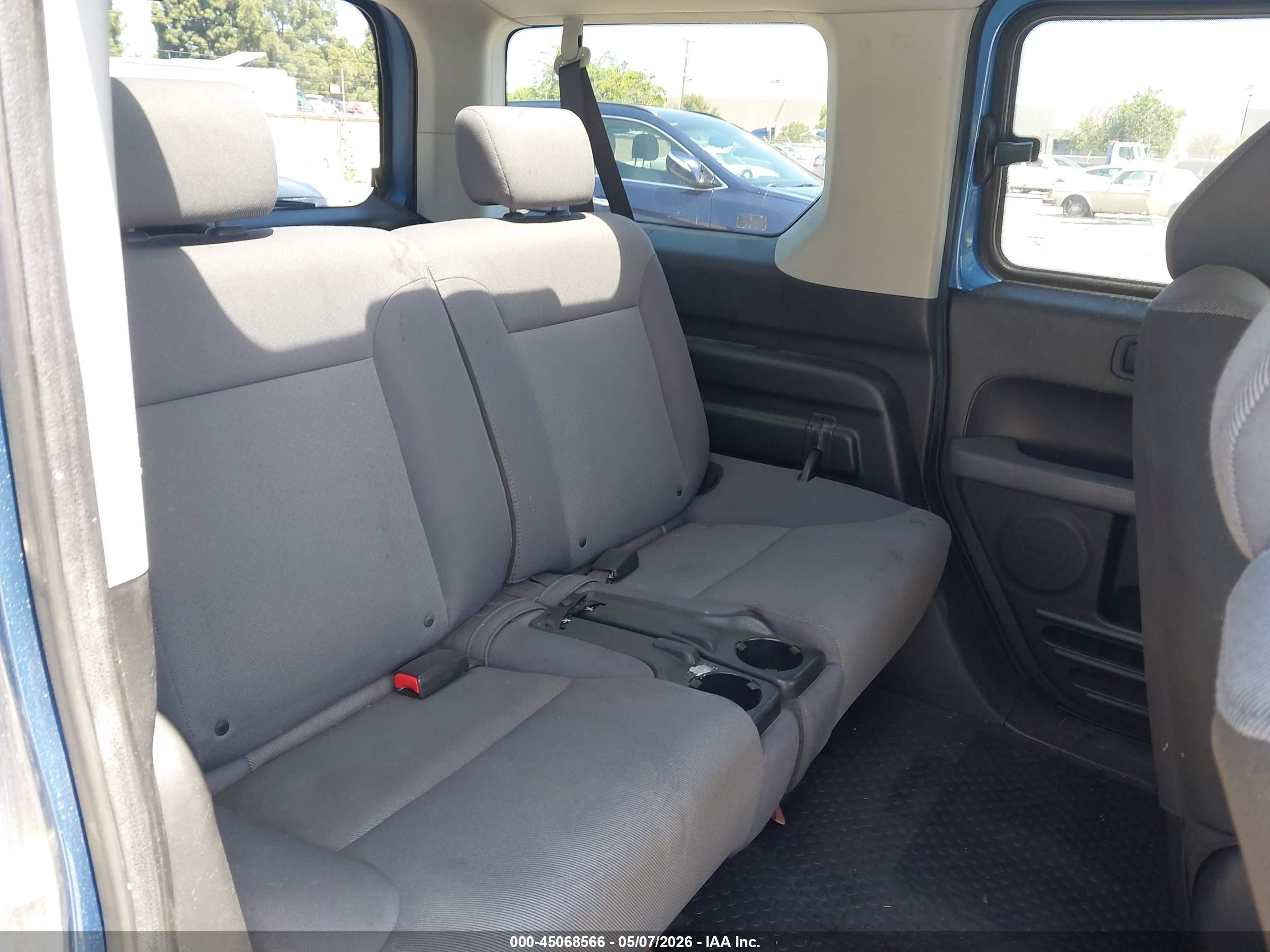 HONDA ELEMENT image 8