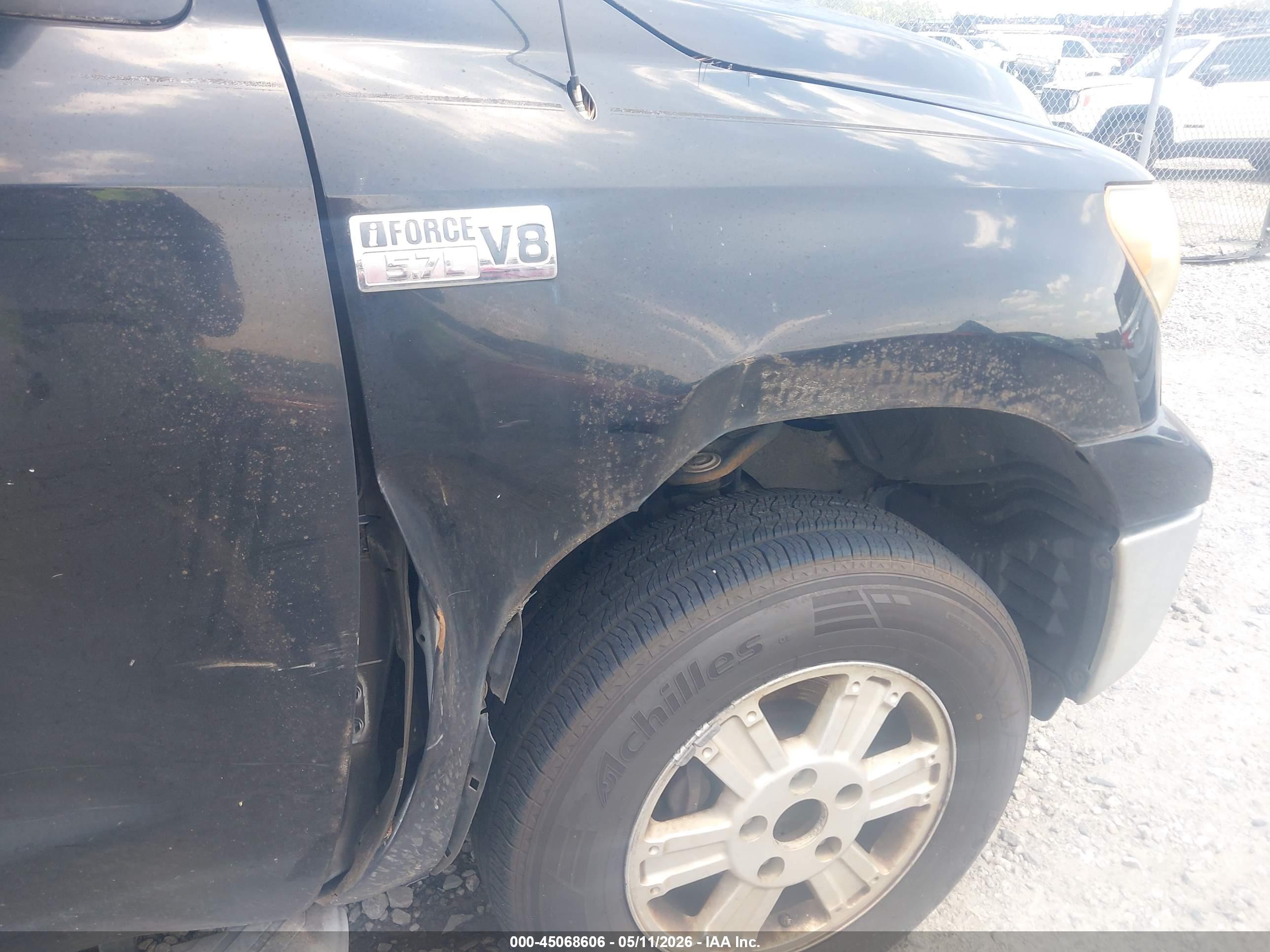 TOYOTA TUNDRA image 6