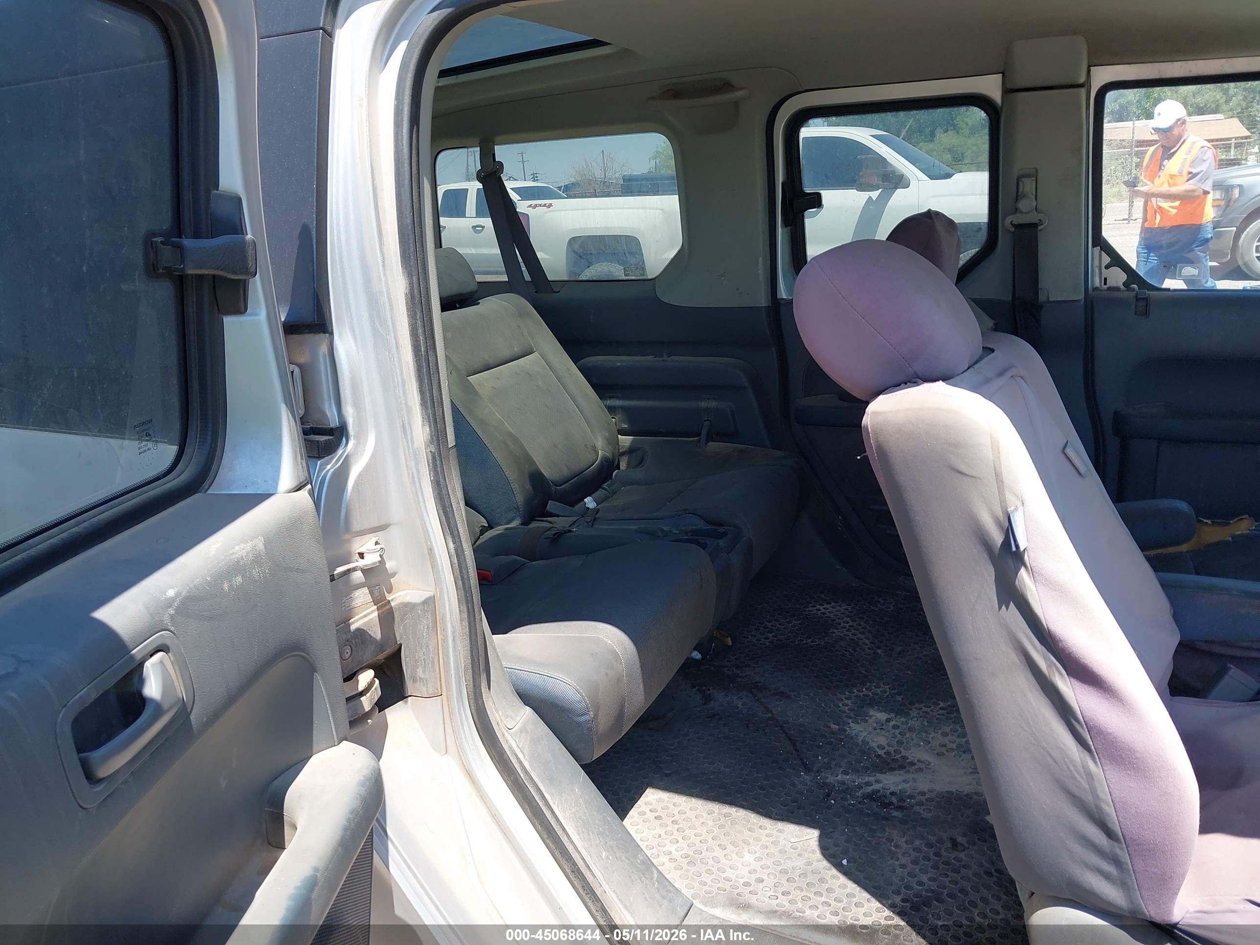 HONDA ELEMENT image 8