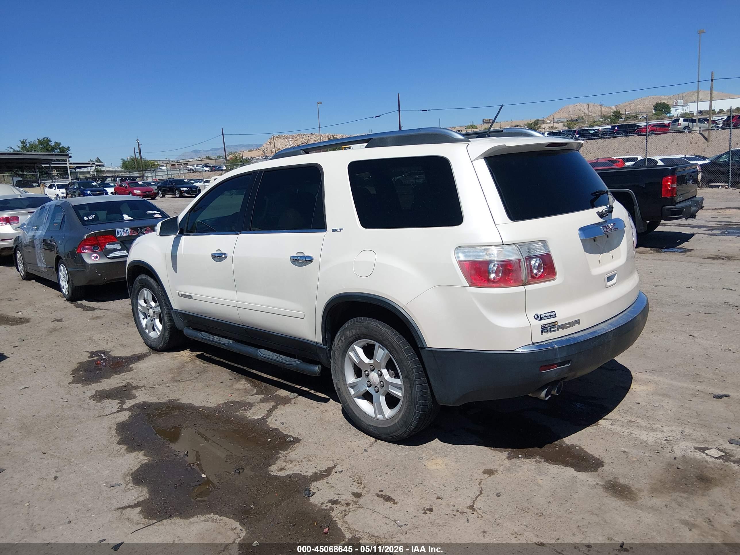 GMC ACADIA image 3