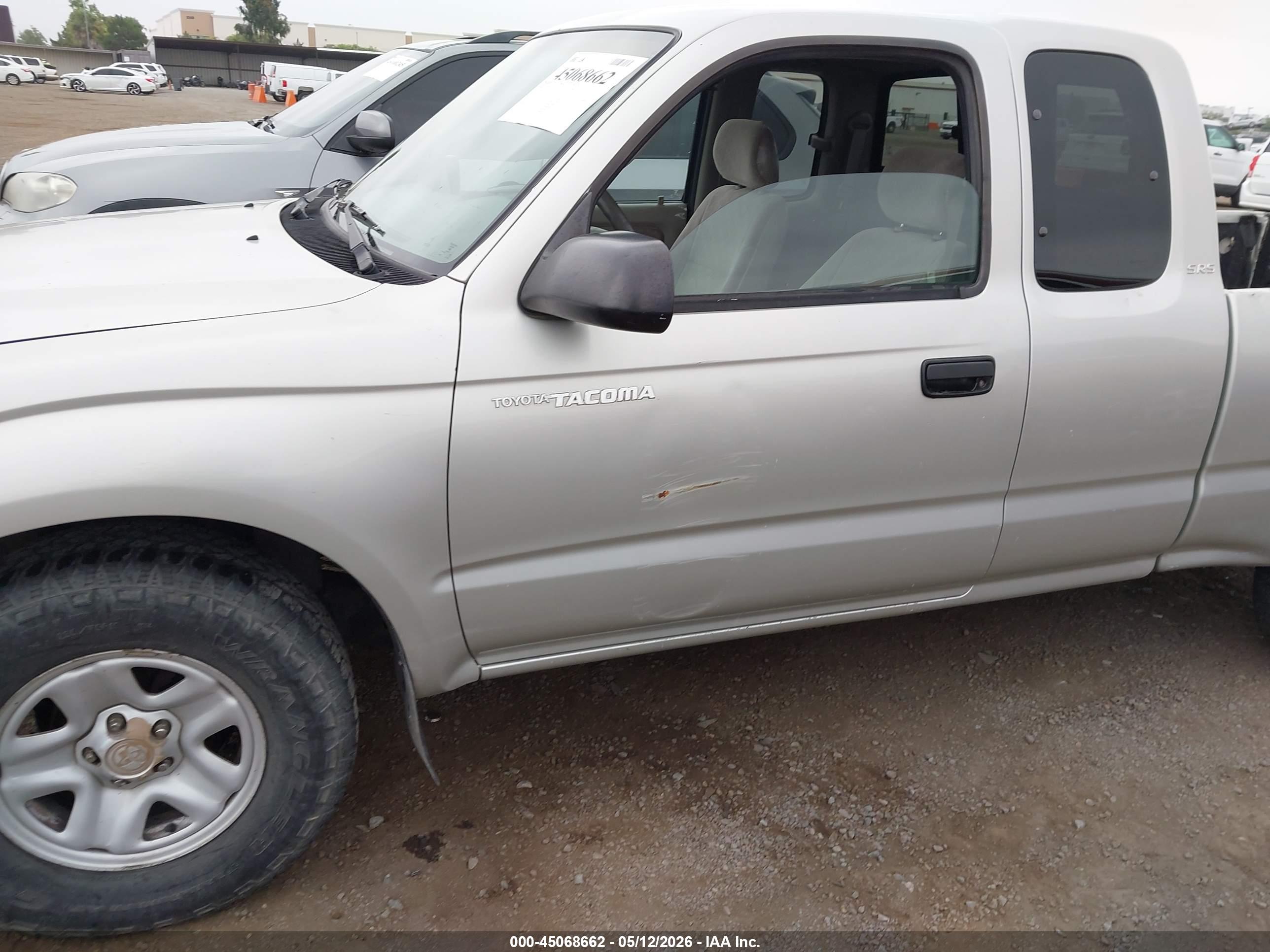 TOYOTA TACOMA image 6