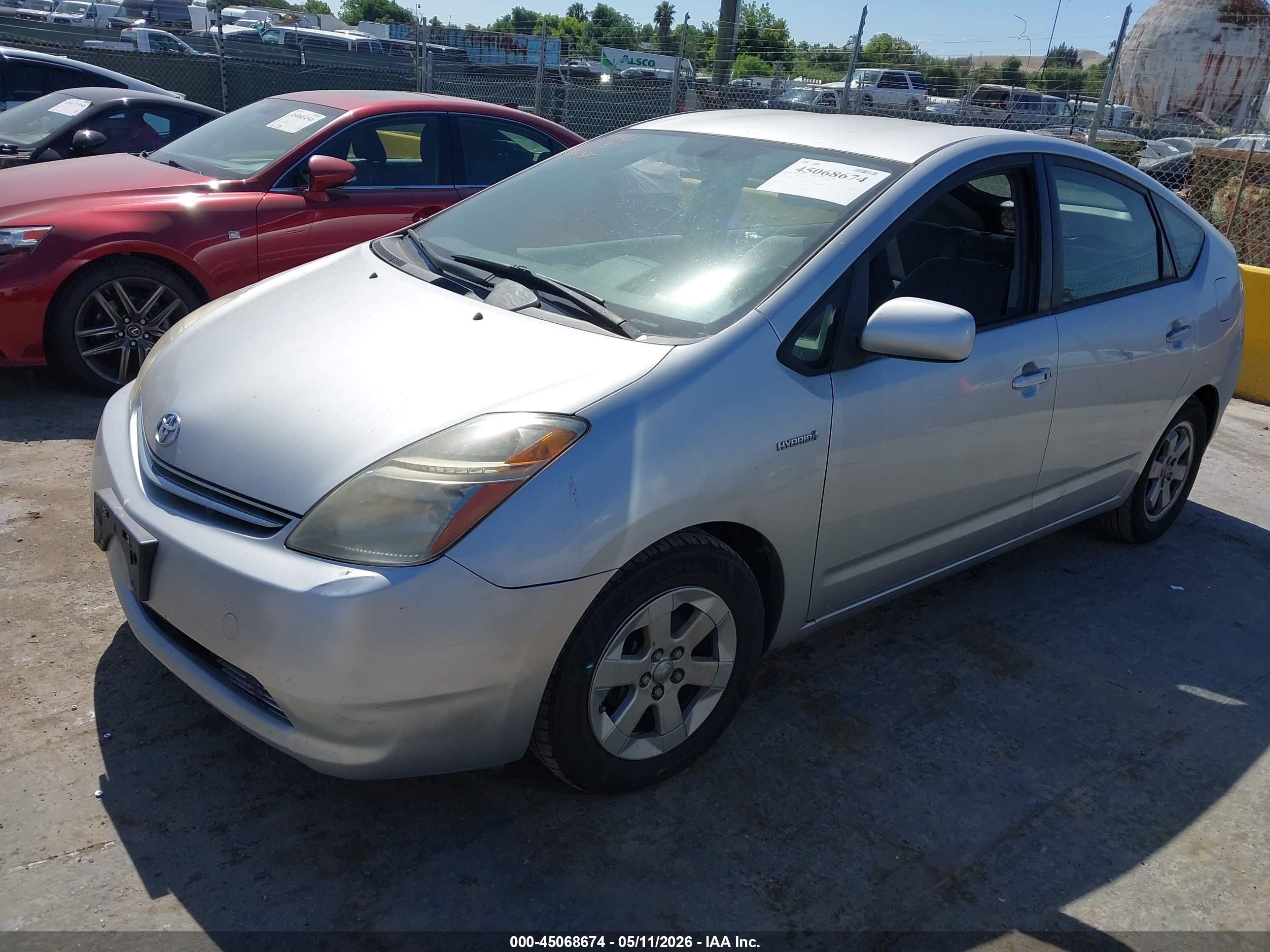 TOYOTA PRIUS image 2