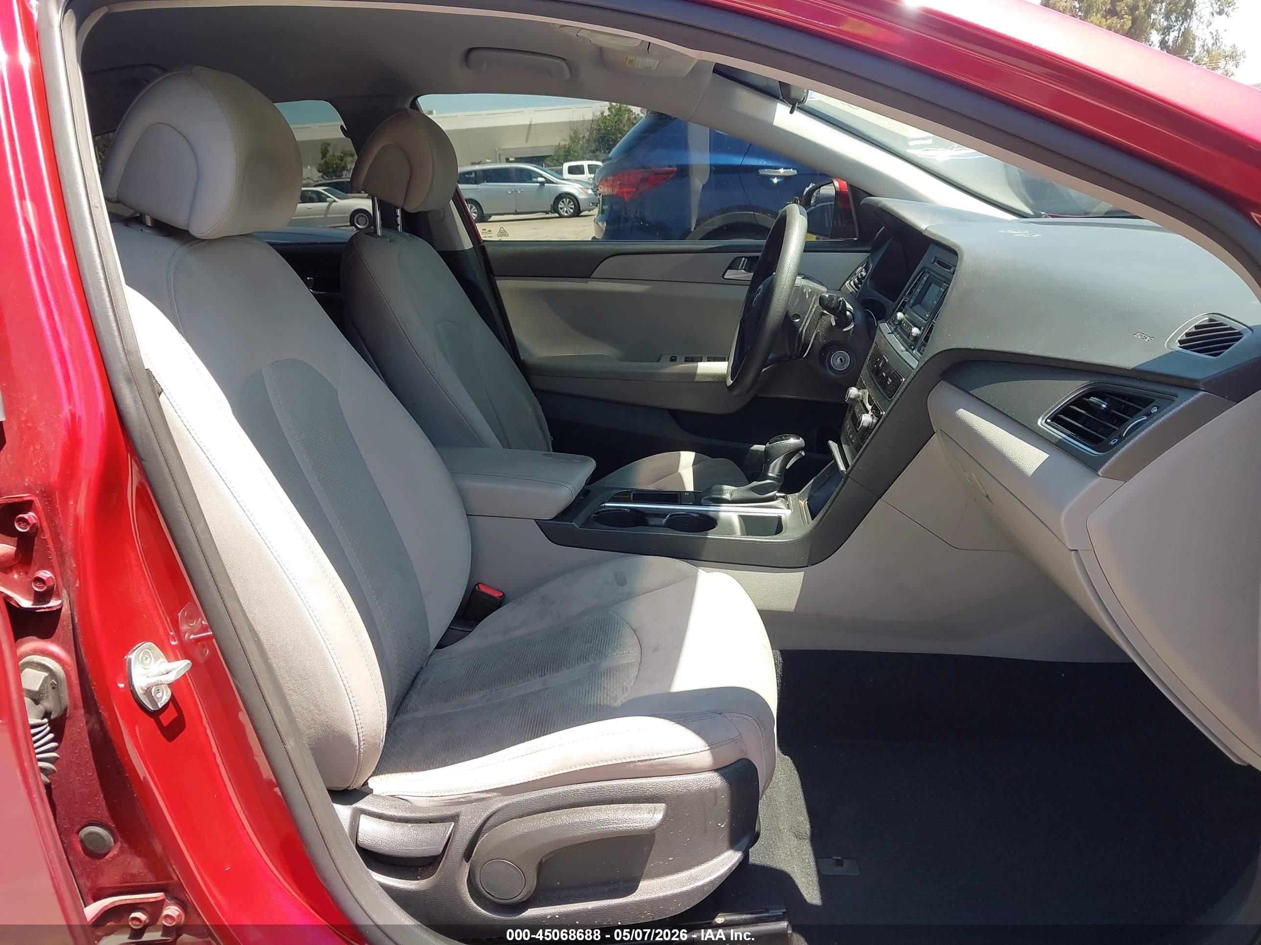 HYUNDAI SONATA image 5