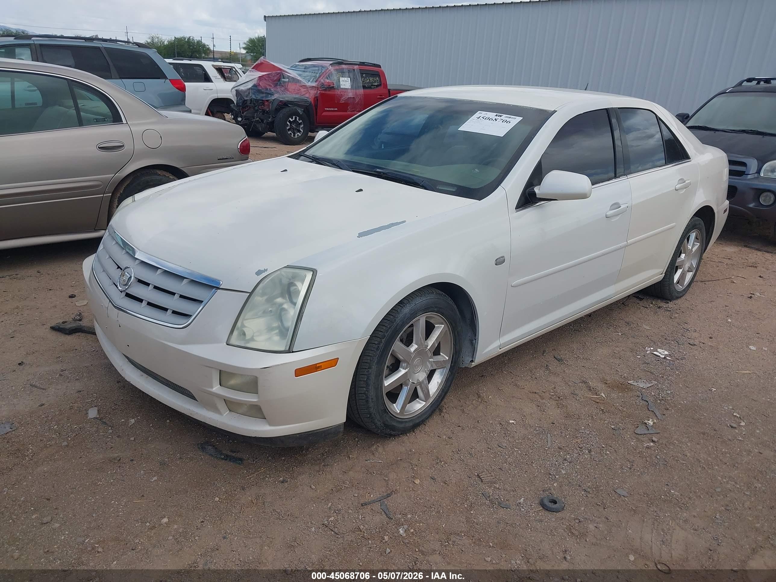 CADILLAC STS image 2