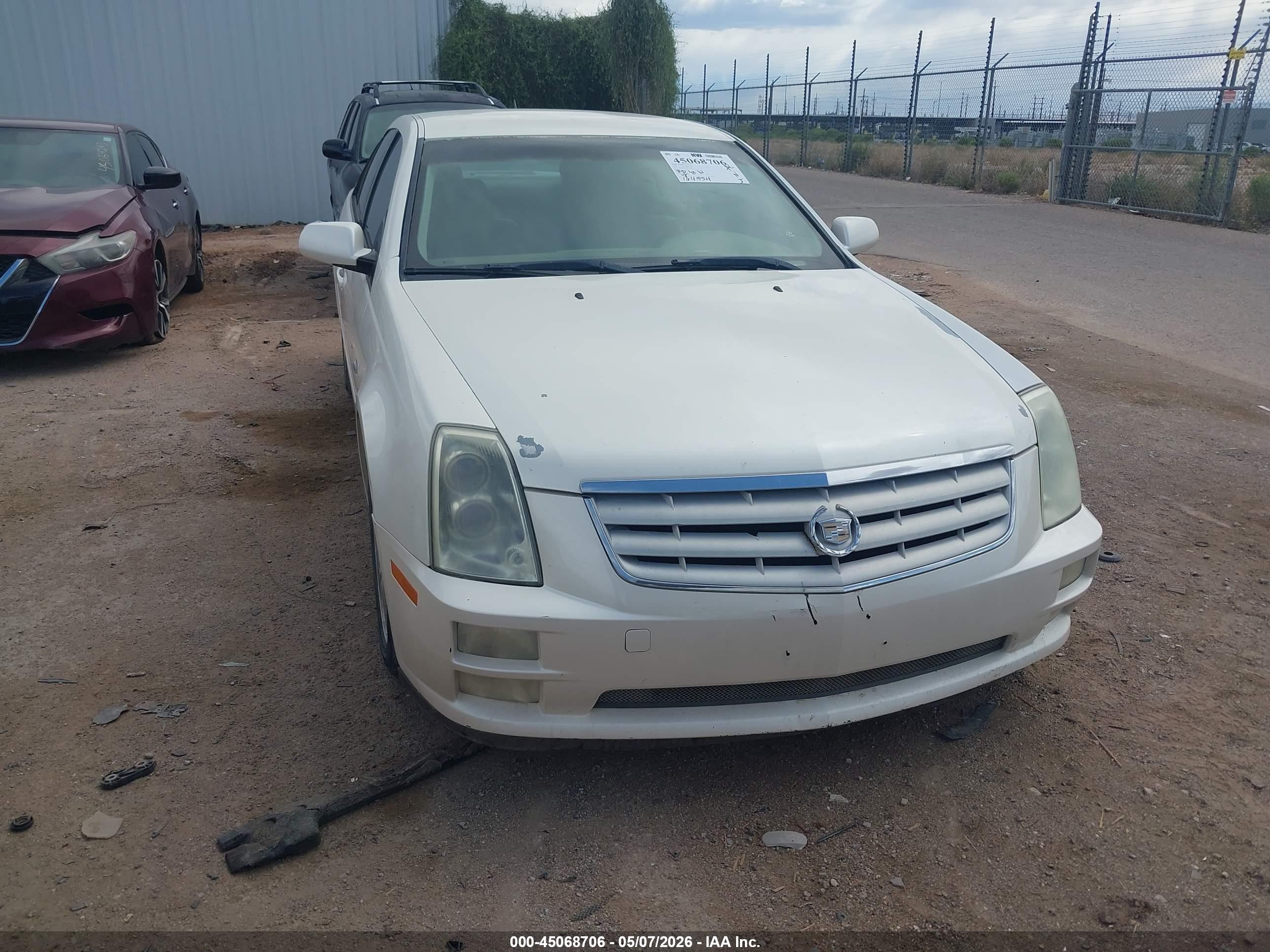 CADILLAC STS image 6