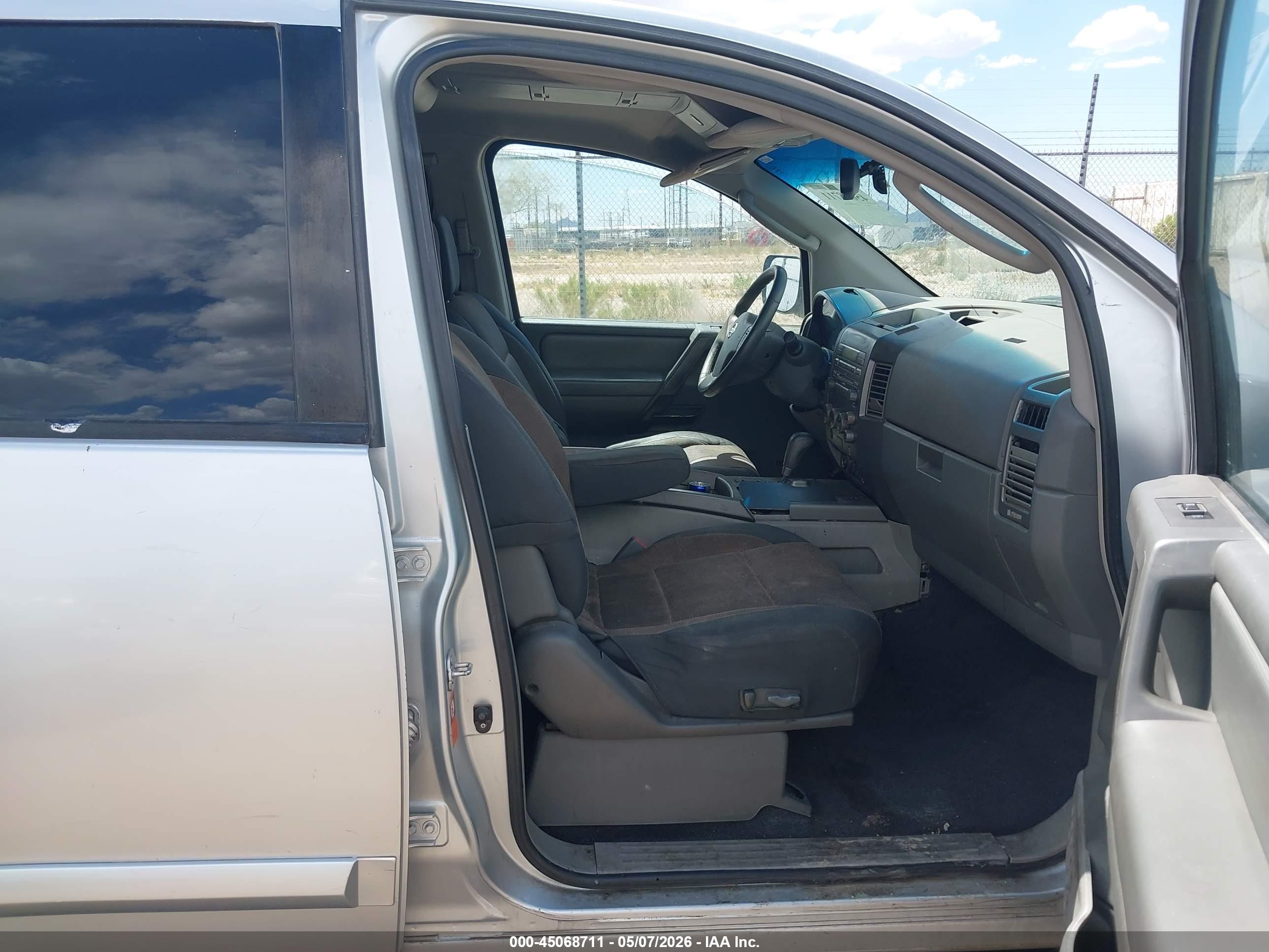 NISSAN PATHFINDER image 5