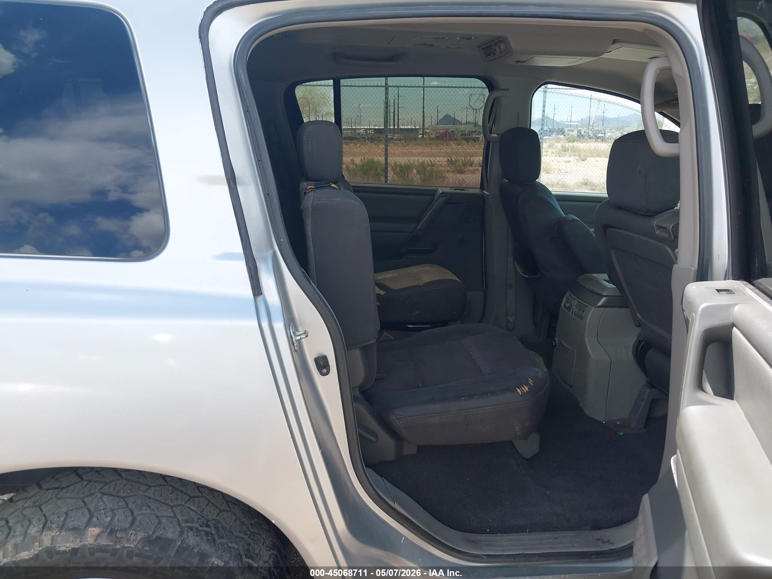 NISSAN PATHFINDER image 8