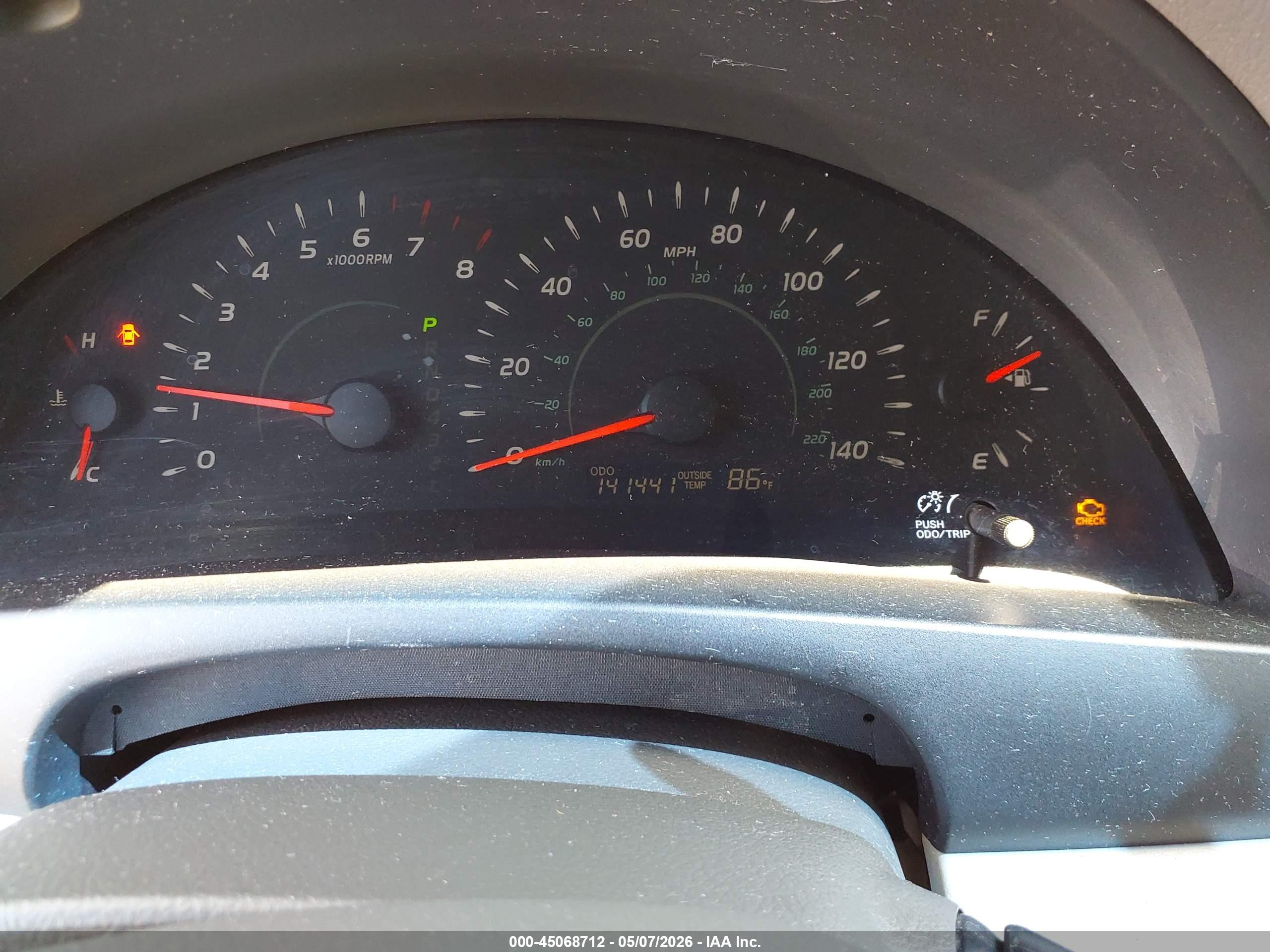 TOYOTA CAMRY image 7