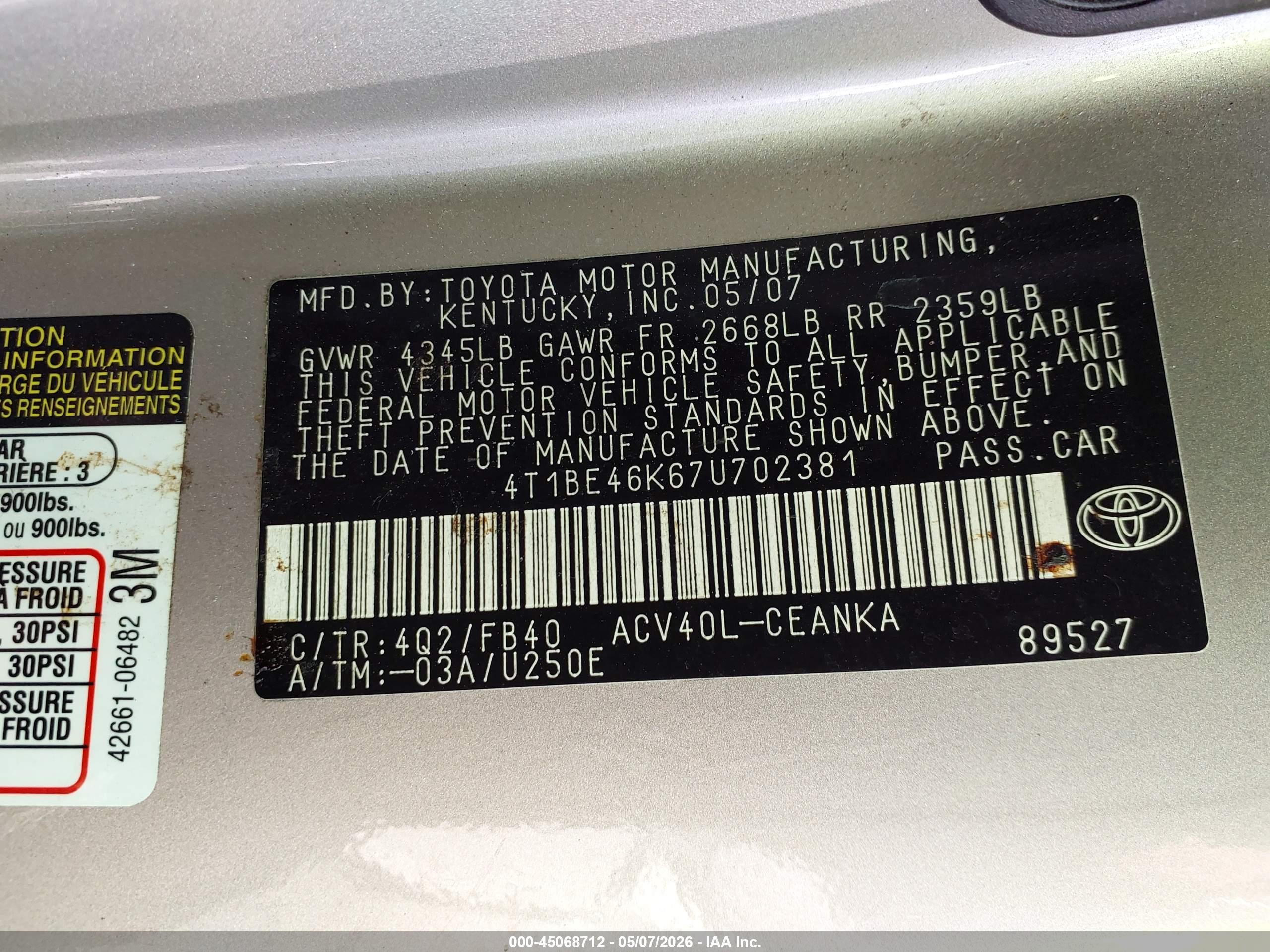 TOYOTA CAMRY image 9