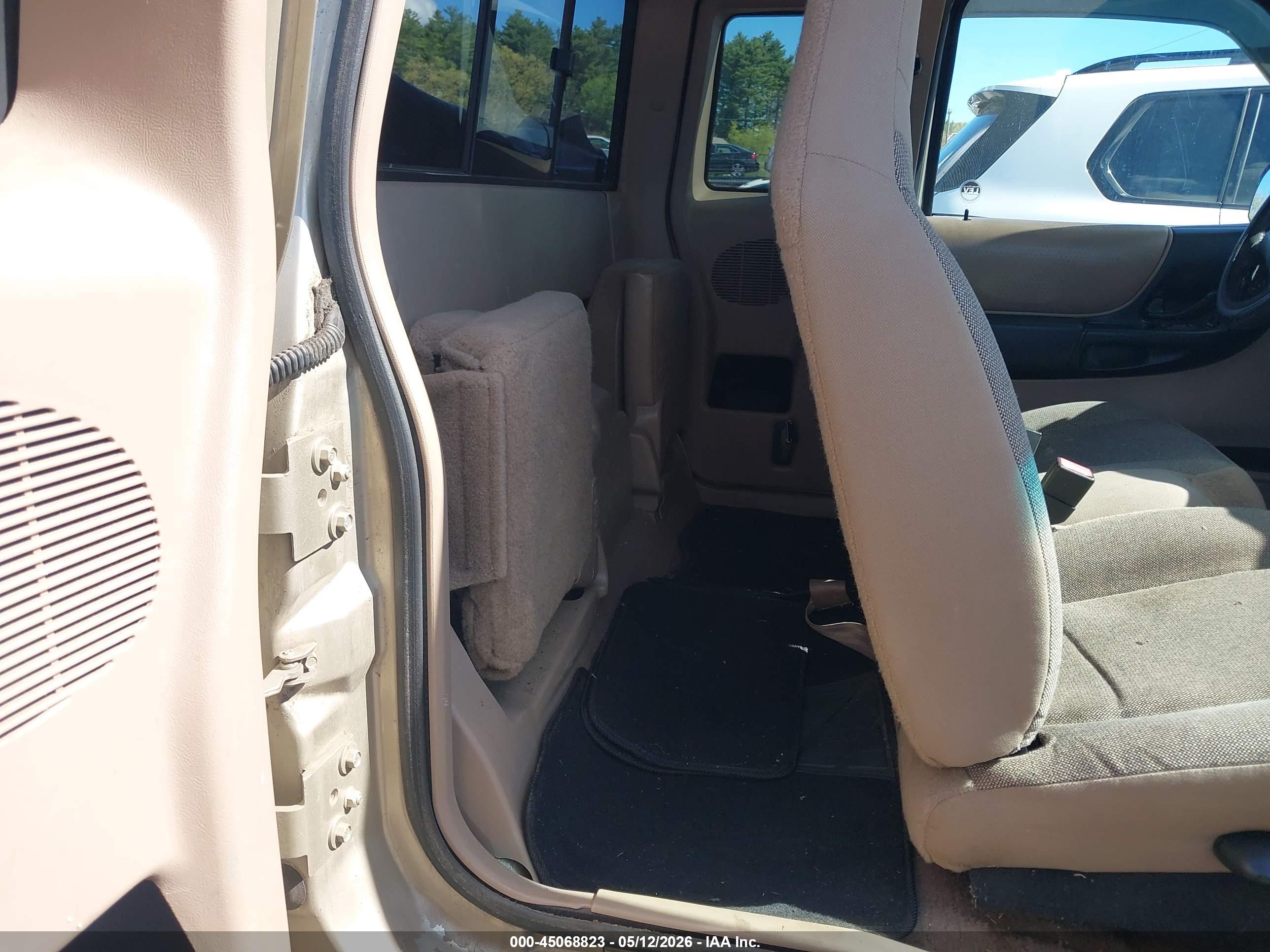 FORD RANGER image 8