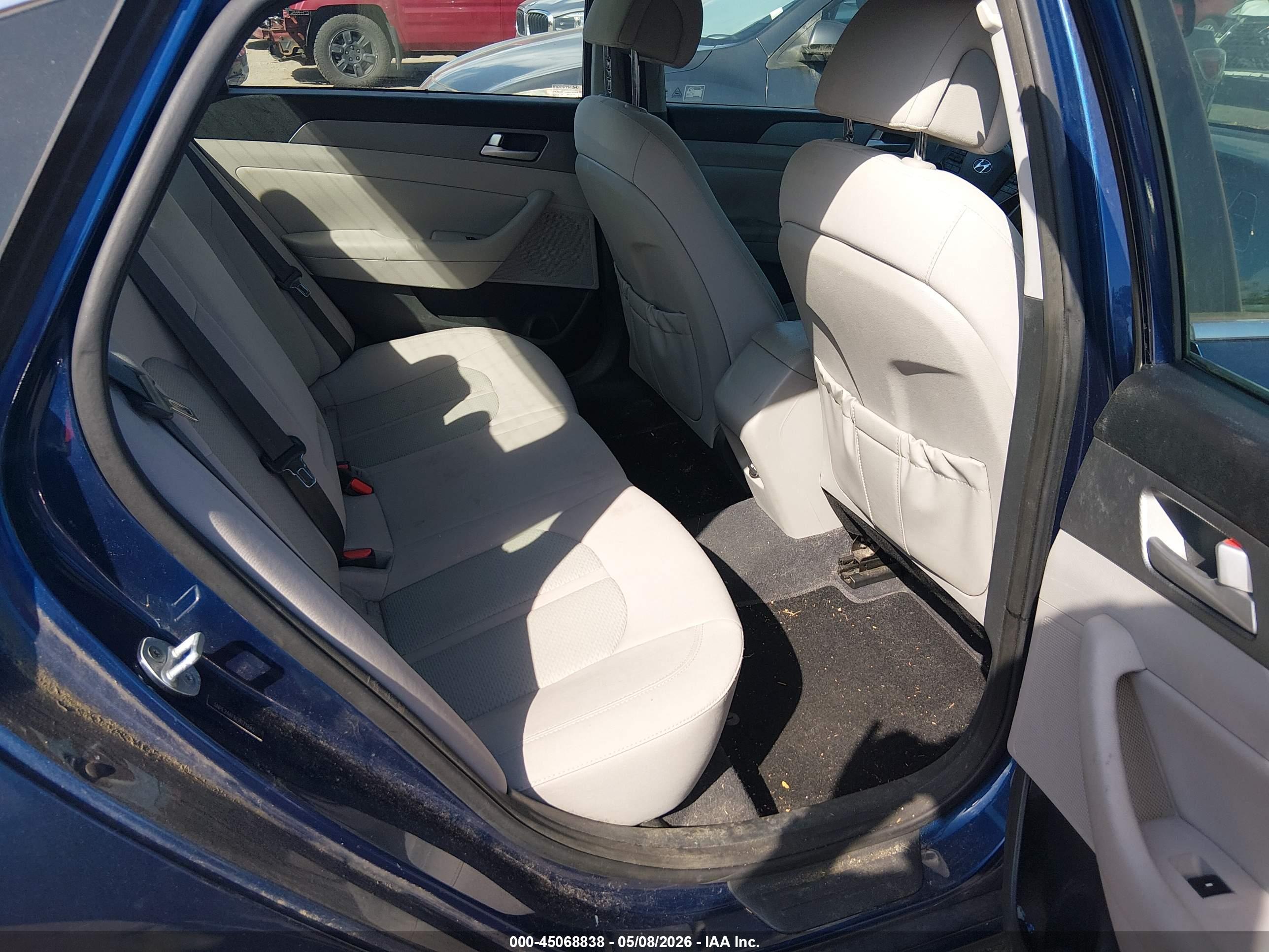 HYUNDAI SONATA image 8