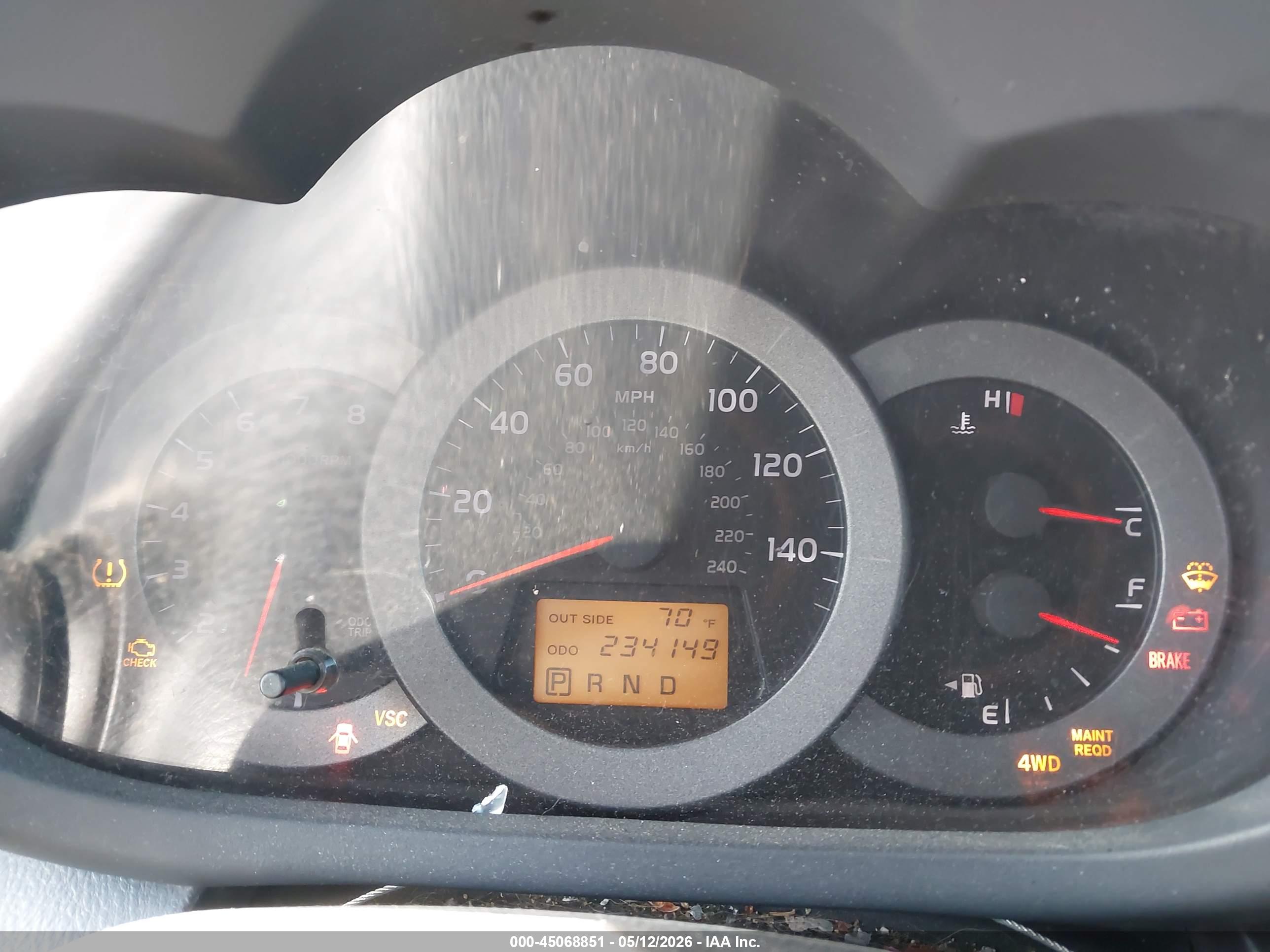 TOYOTA RAV4 image 7