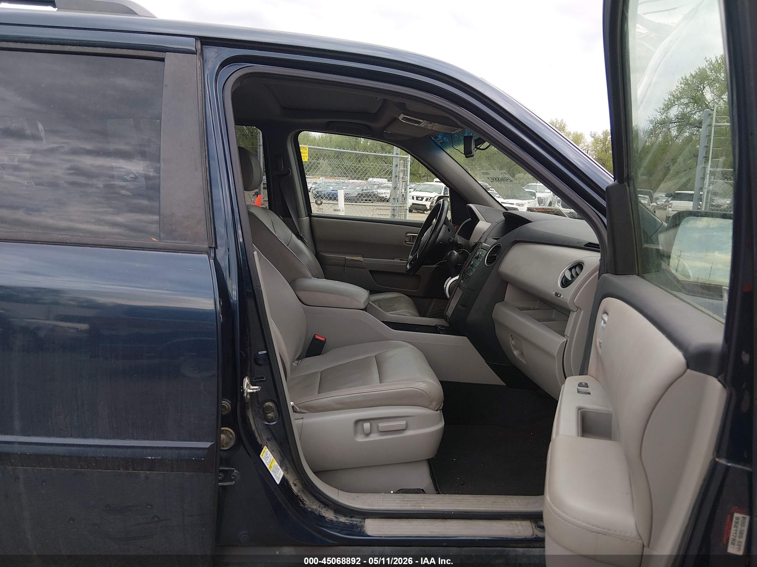 HONDA PILOT image 5