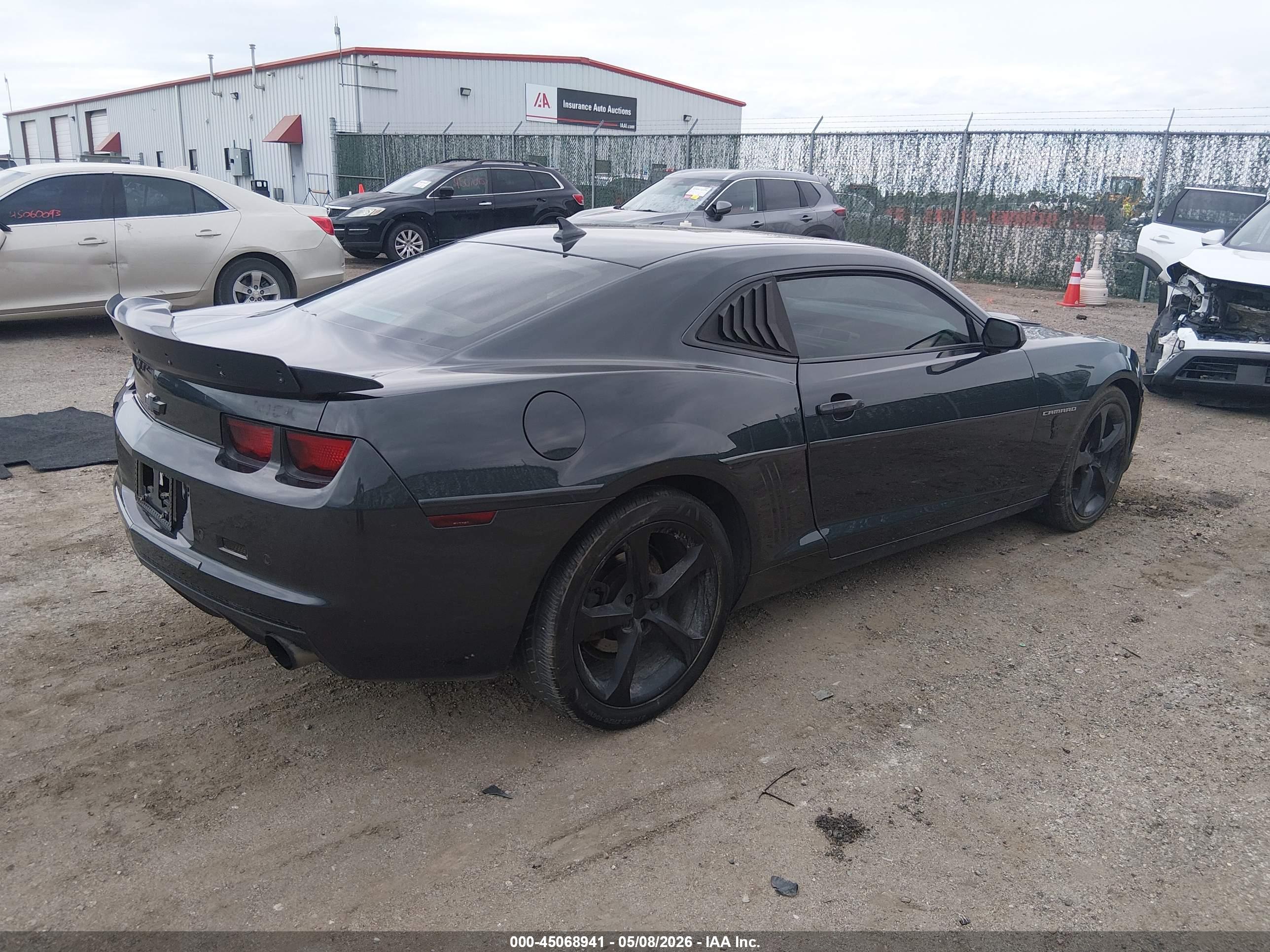 CHEVROLET CAMARO image 4