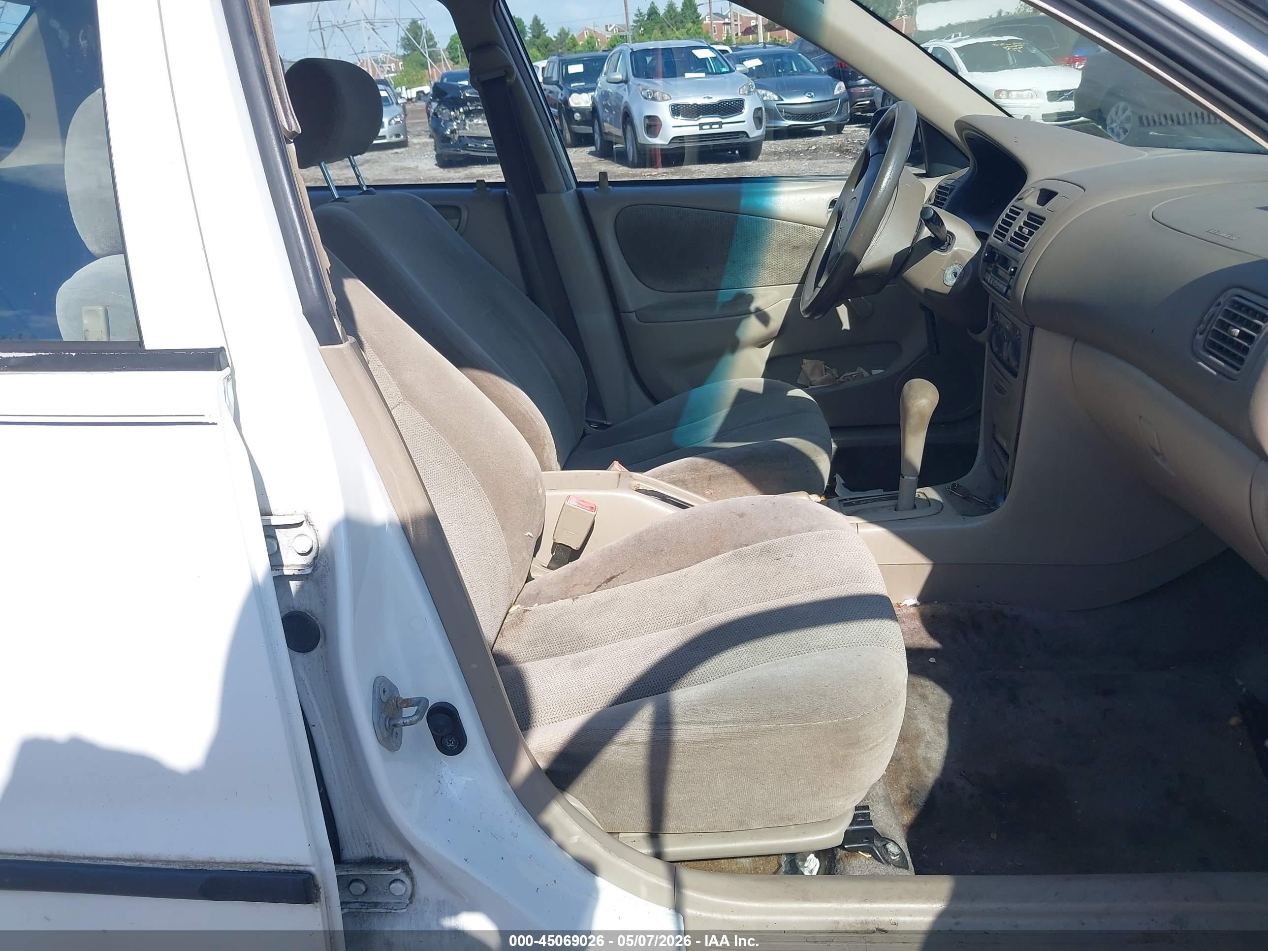 TOYOTA COROLLA image 5