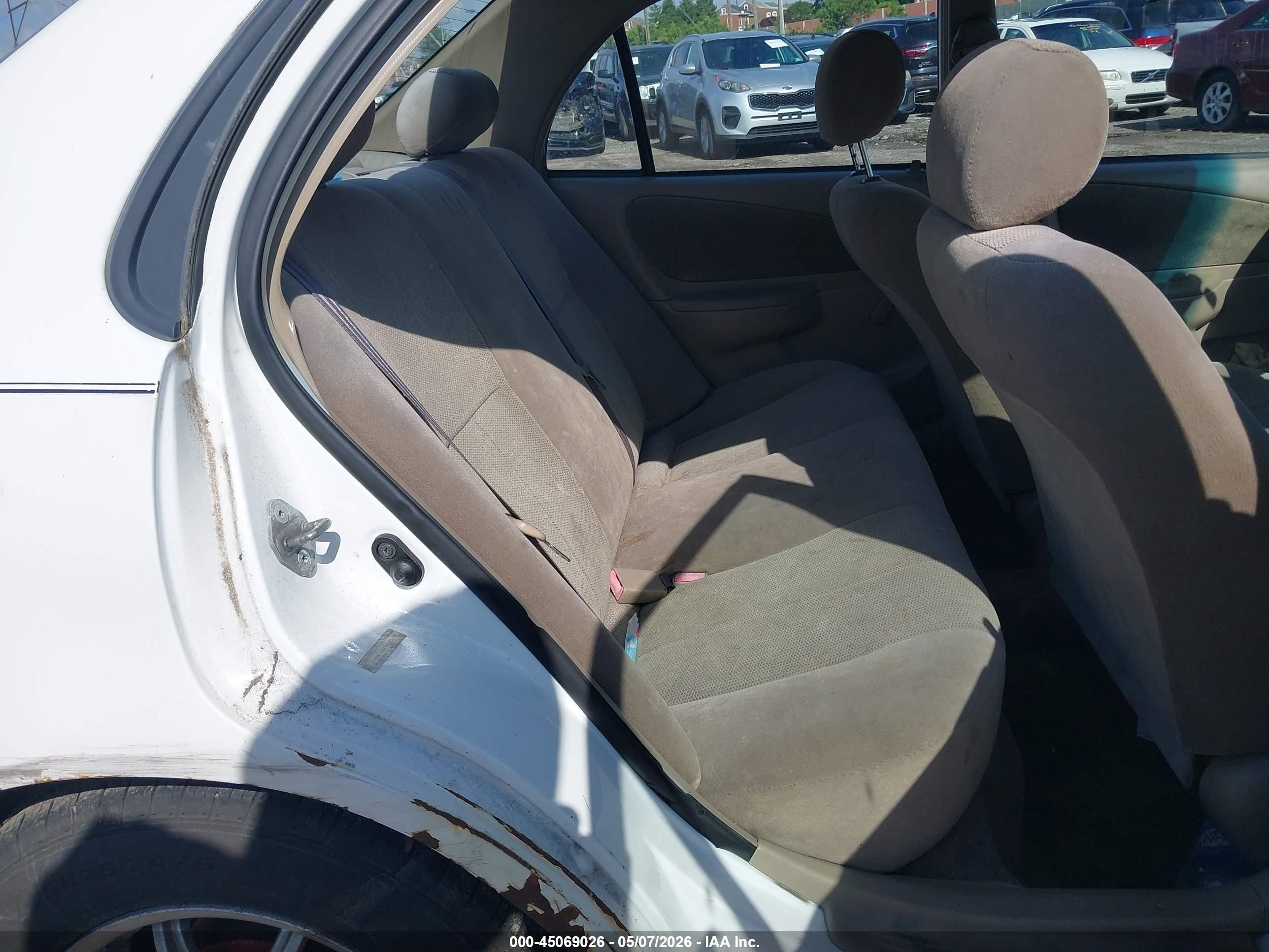 TOYOTA COROLLA image 8