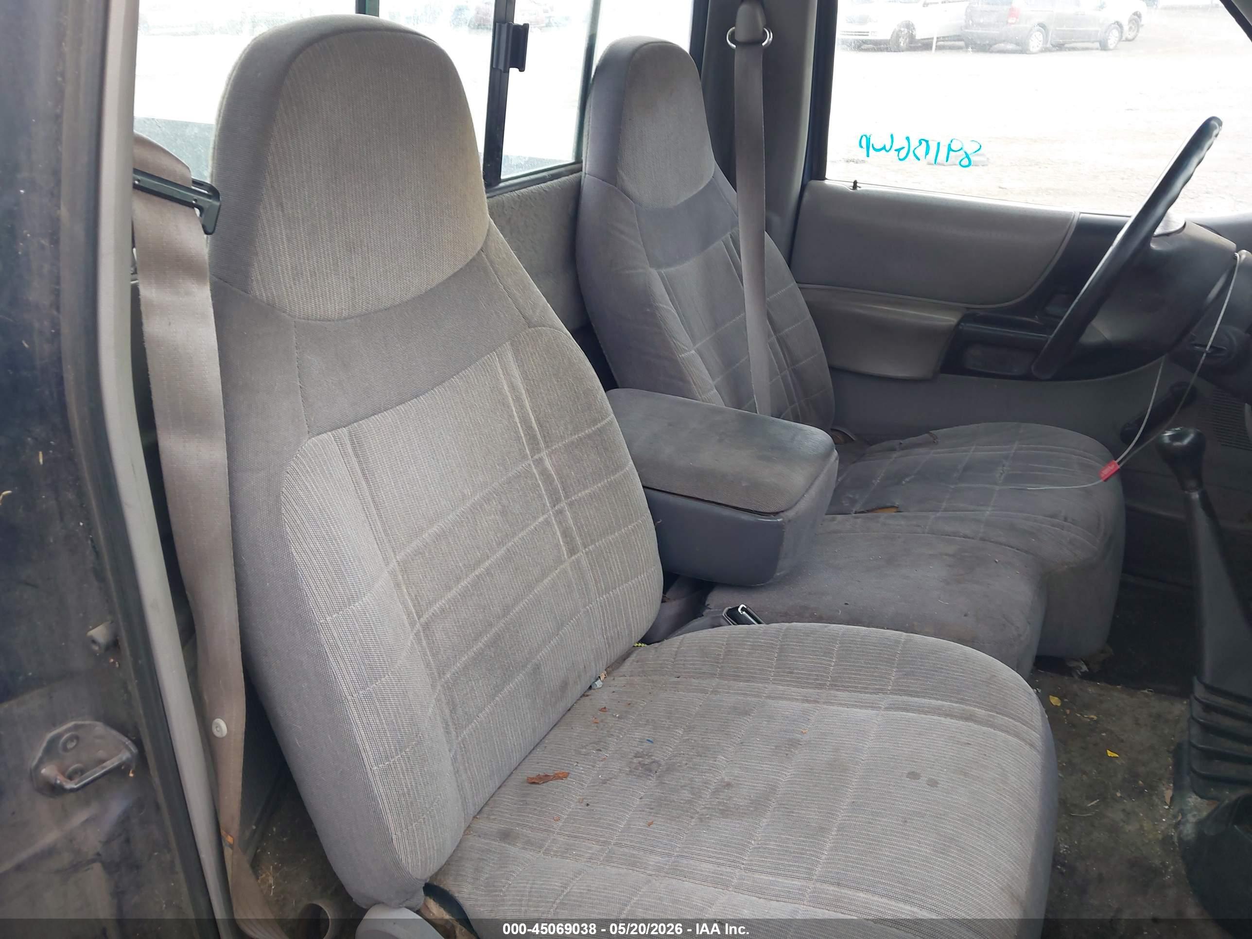 FORD RANGER image 8