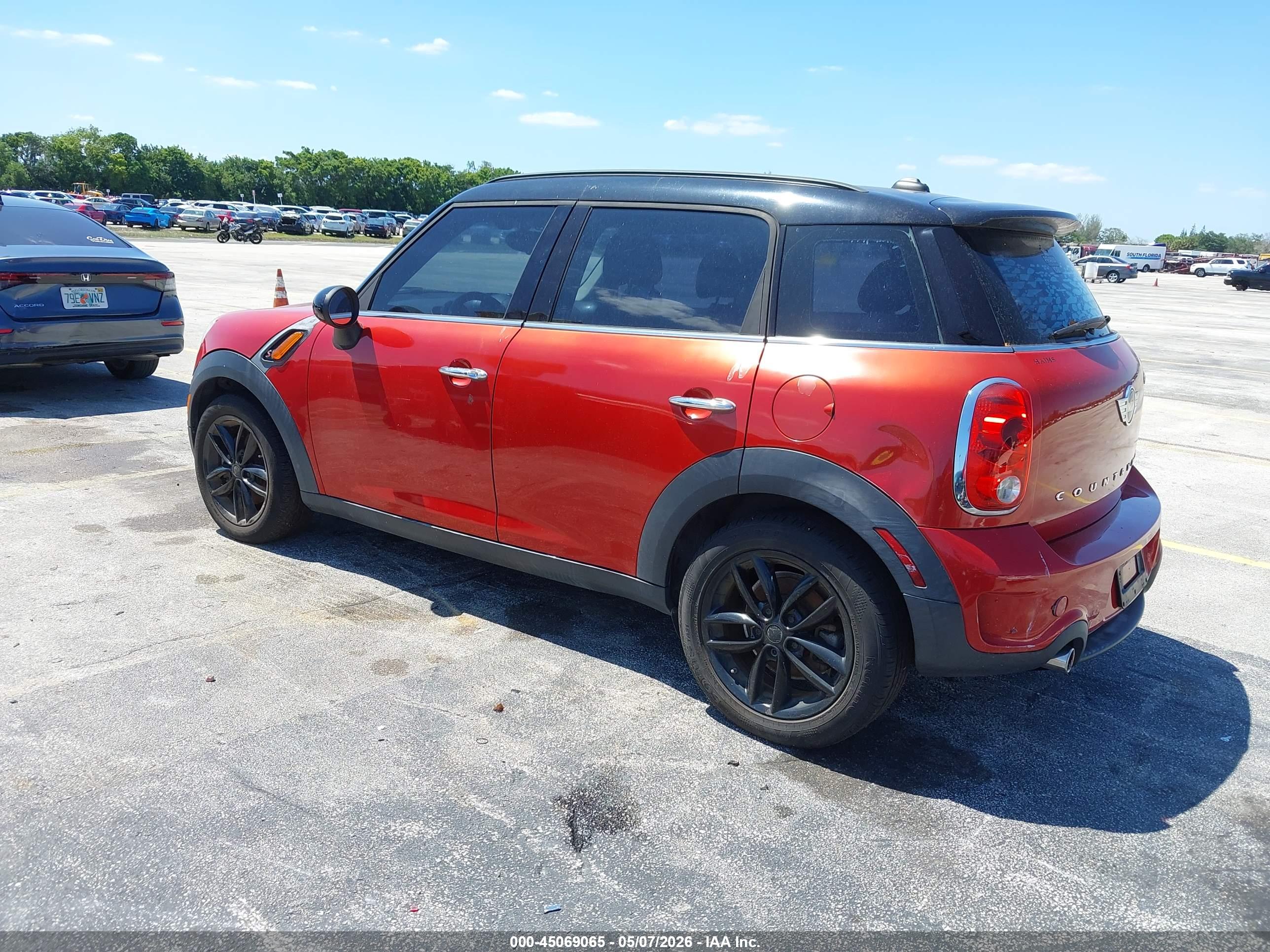 MINI COUNTRYMAN image 3