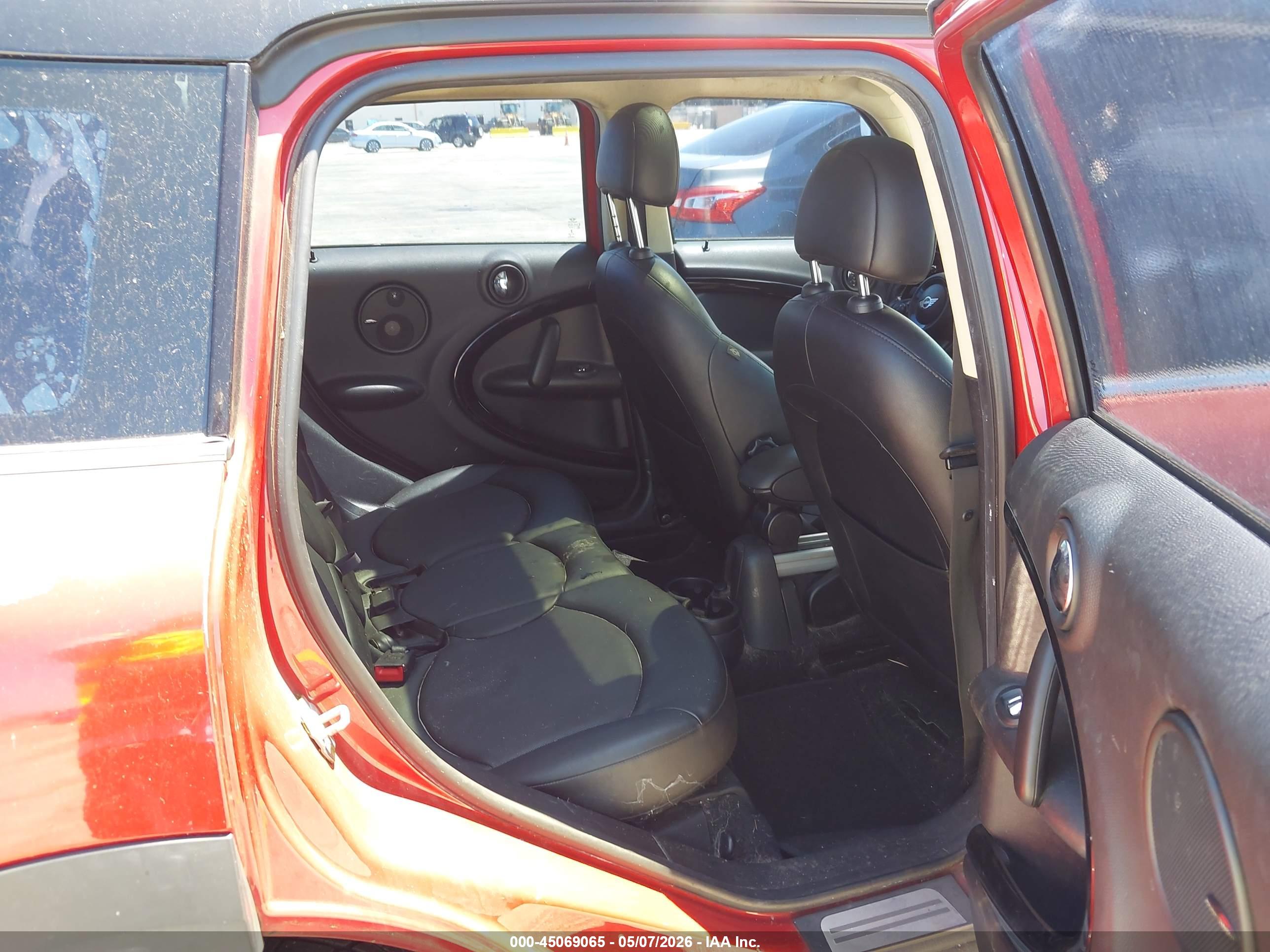 MINI COUNTRYMAN image 8