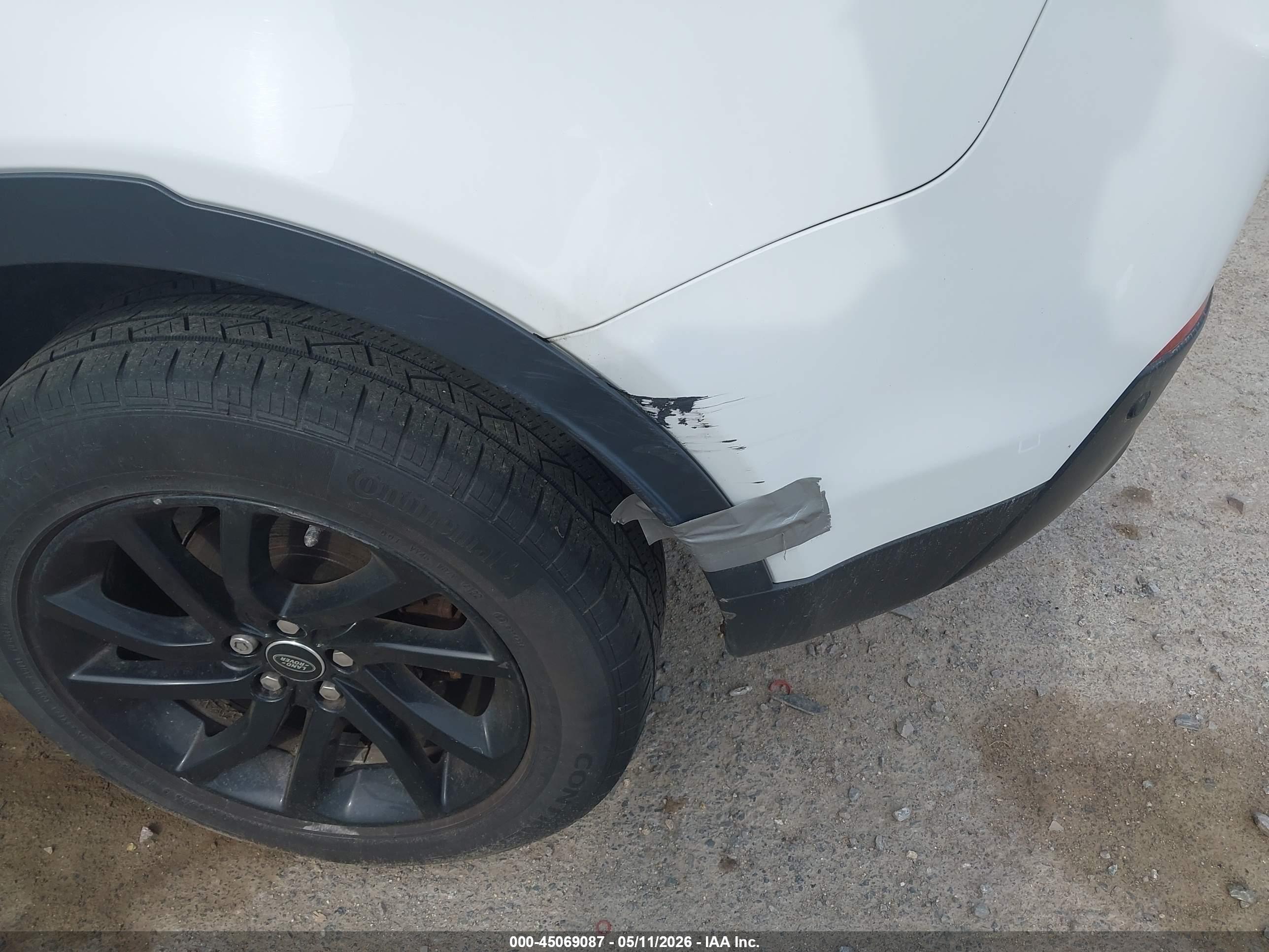 LAND ROVER image 6