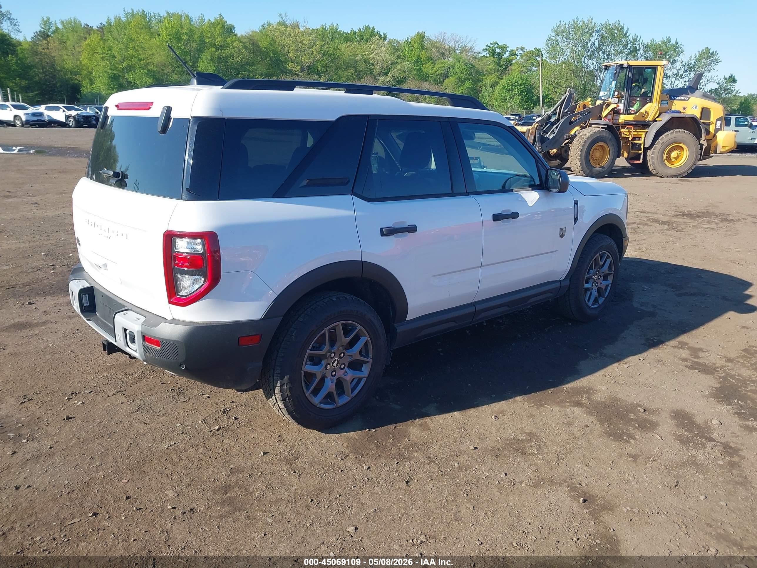 FORD BRONCO image 4