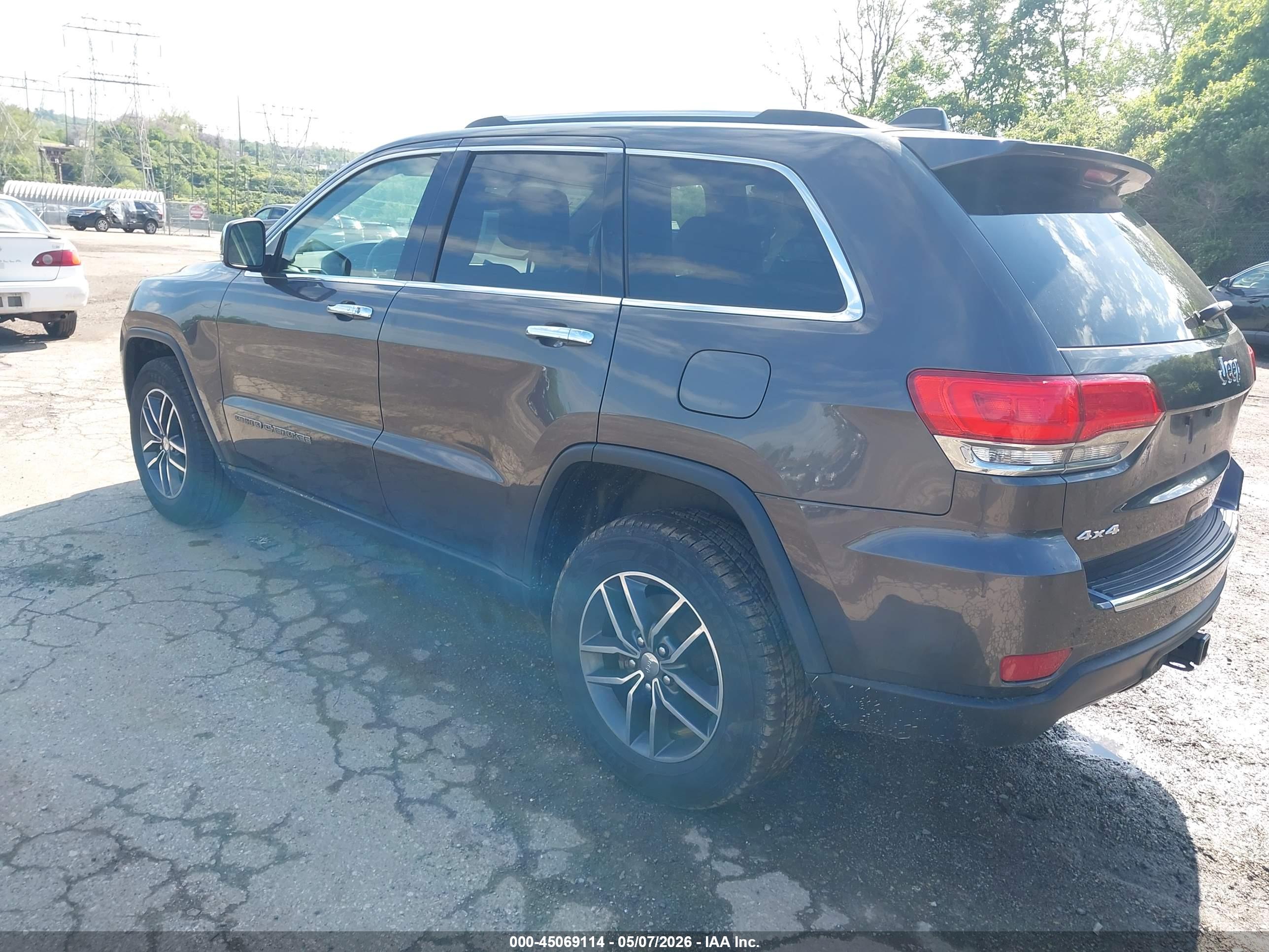 JEEP GRAND image 3